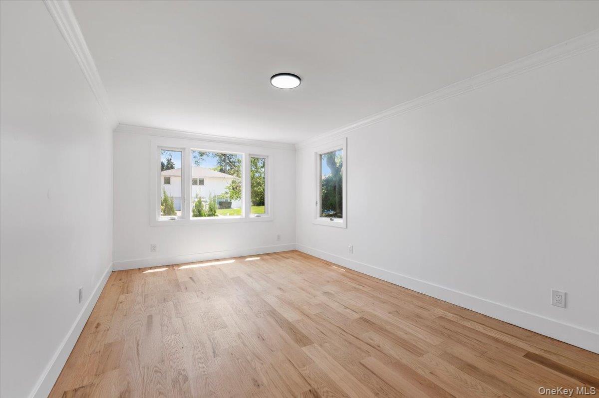 77 Bounty Lane, Jericho, NY 11753