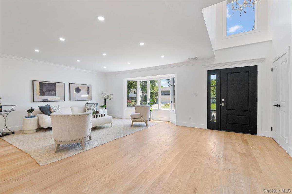 77 Bounty Lane, Jericho, NY 11753