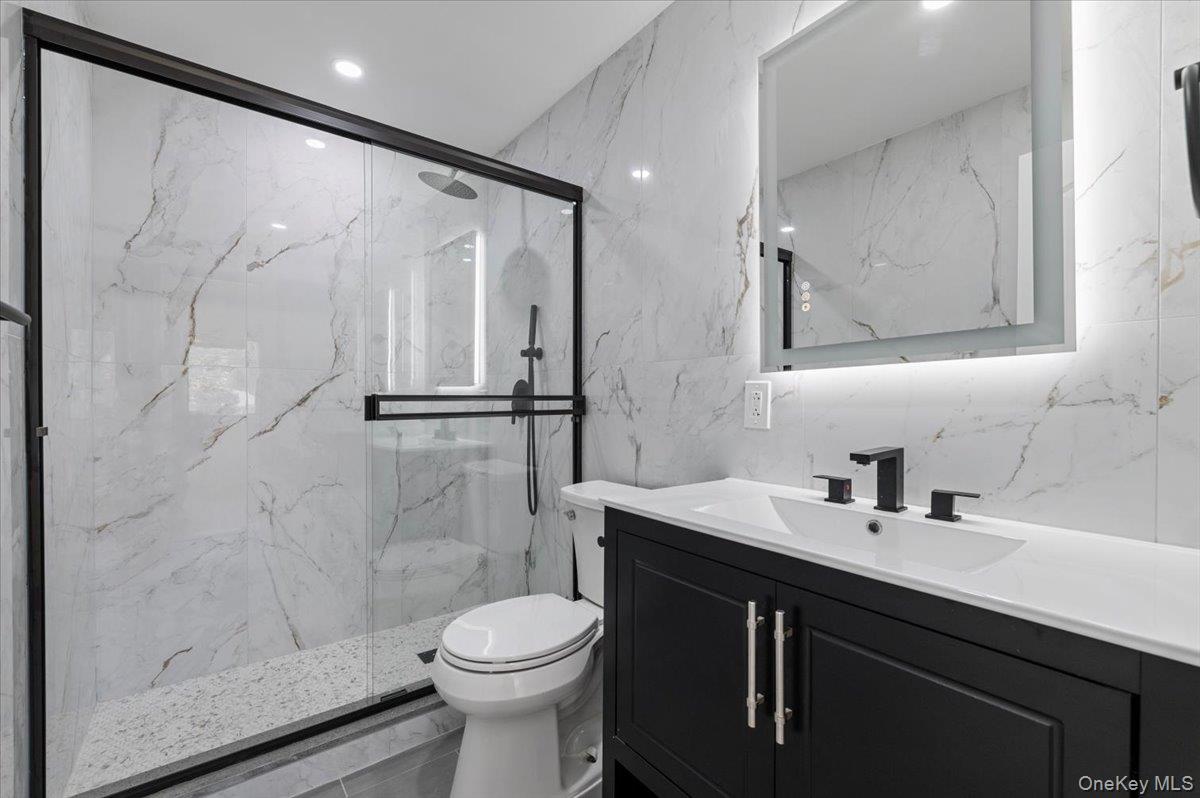 77 Bounty Lane, Jericho, NY 11753