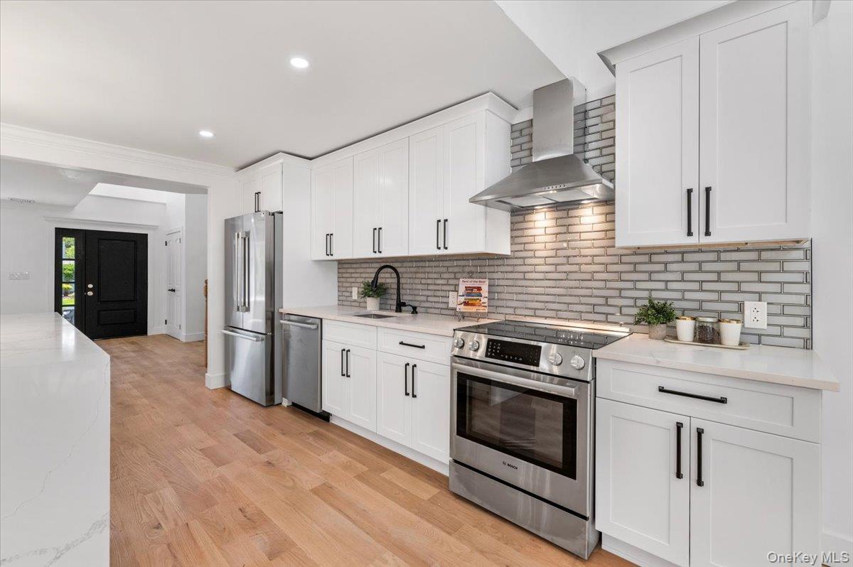 77 Bounty Lane, Jericho, NY 11753