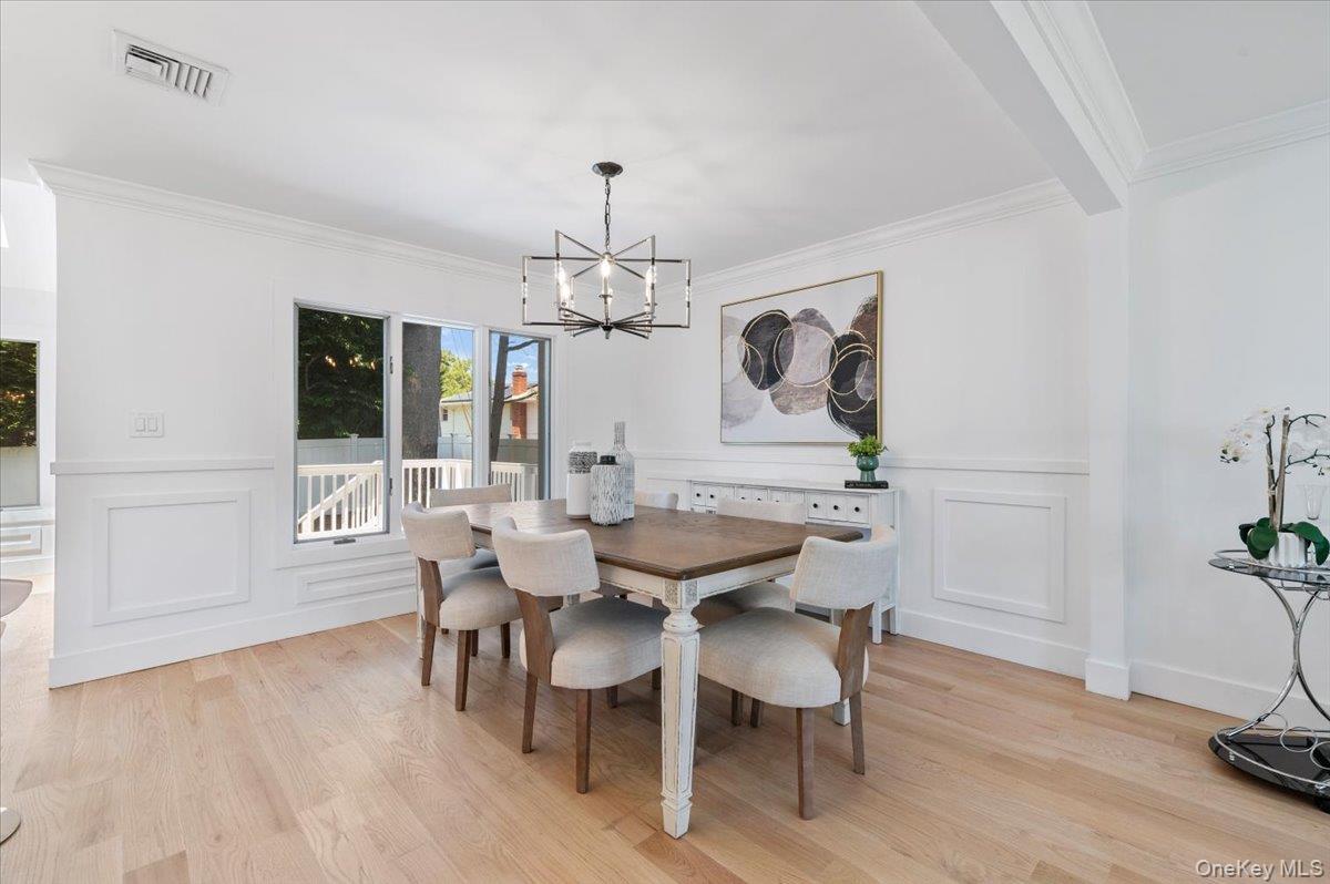 77 Bounty Lane, Jericho, NY 11753