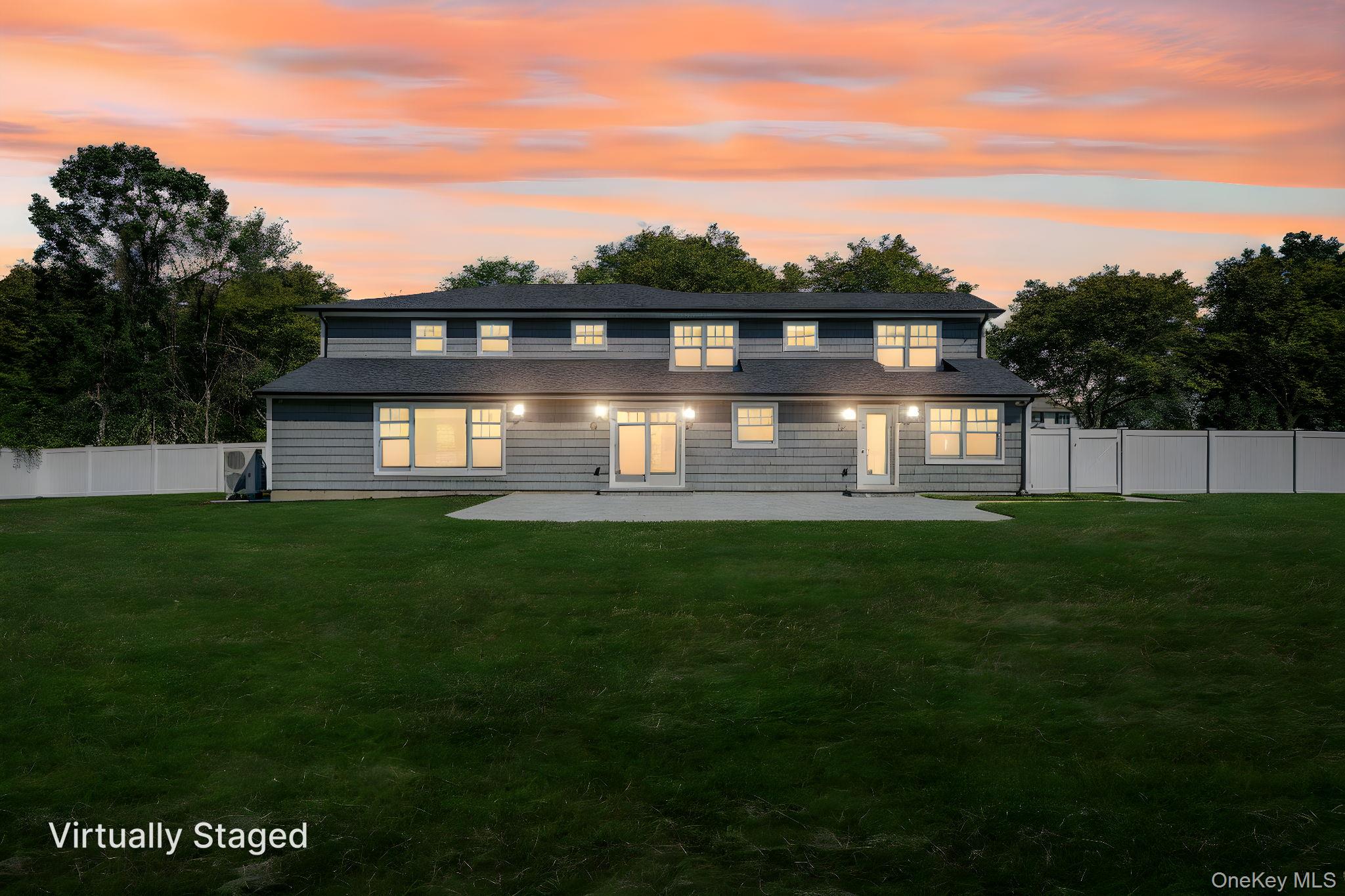 14 Quintree Lane, Melville, NY 11747