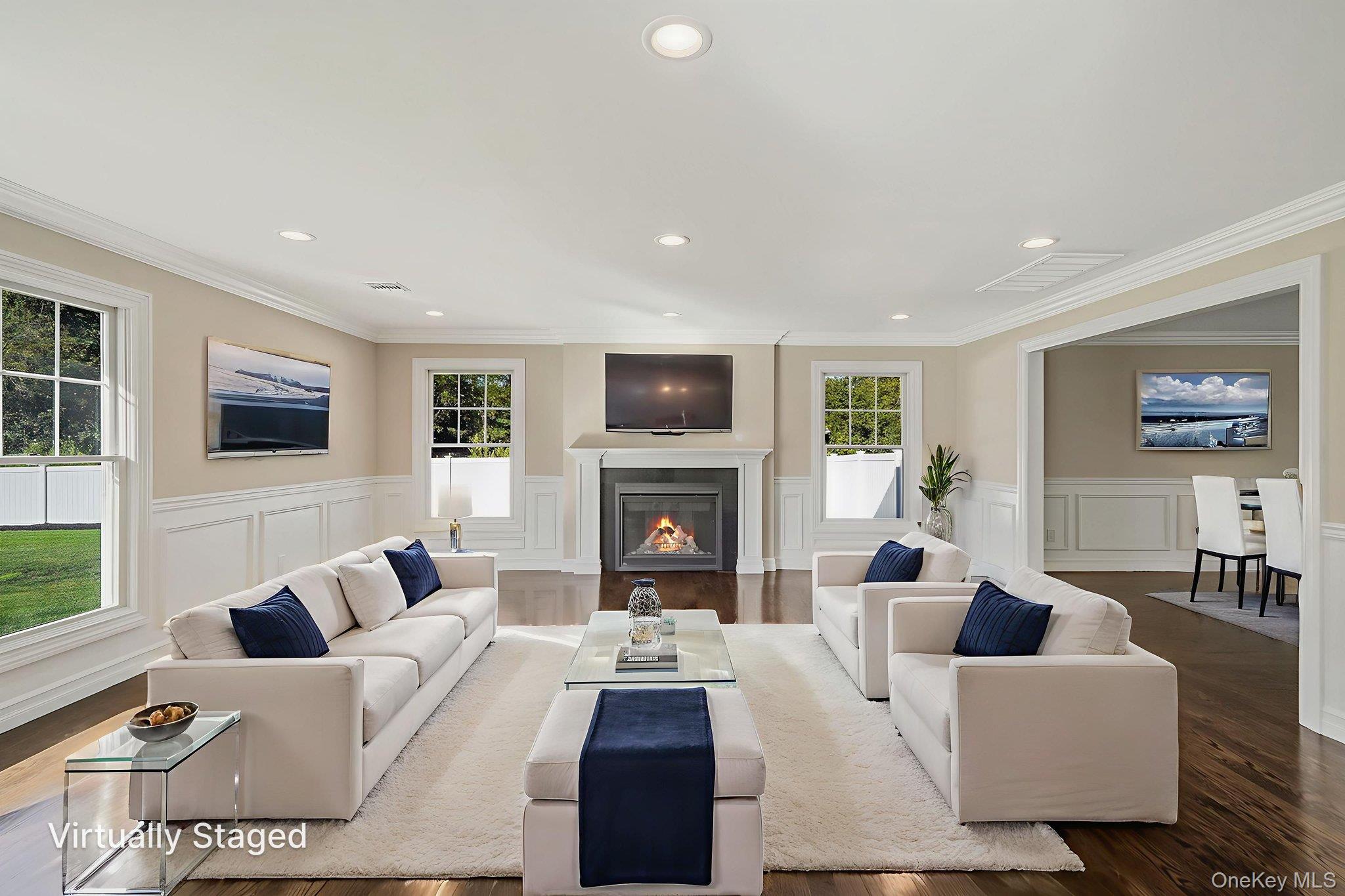 14 Quintree Lane, Melville, NY 11747