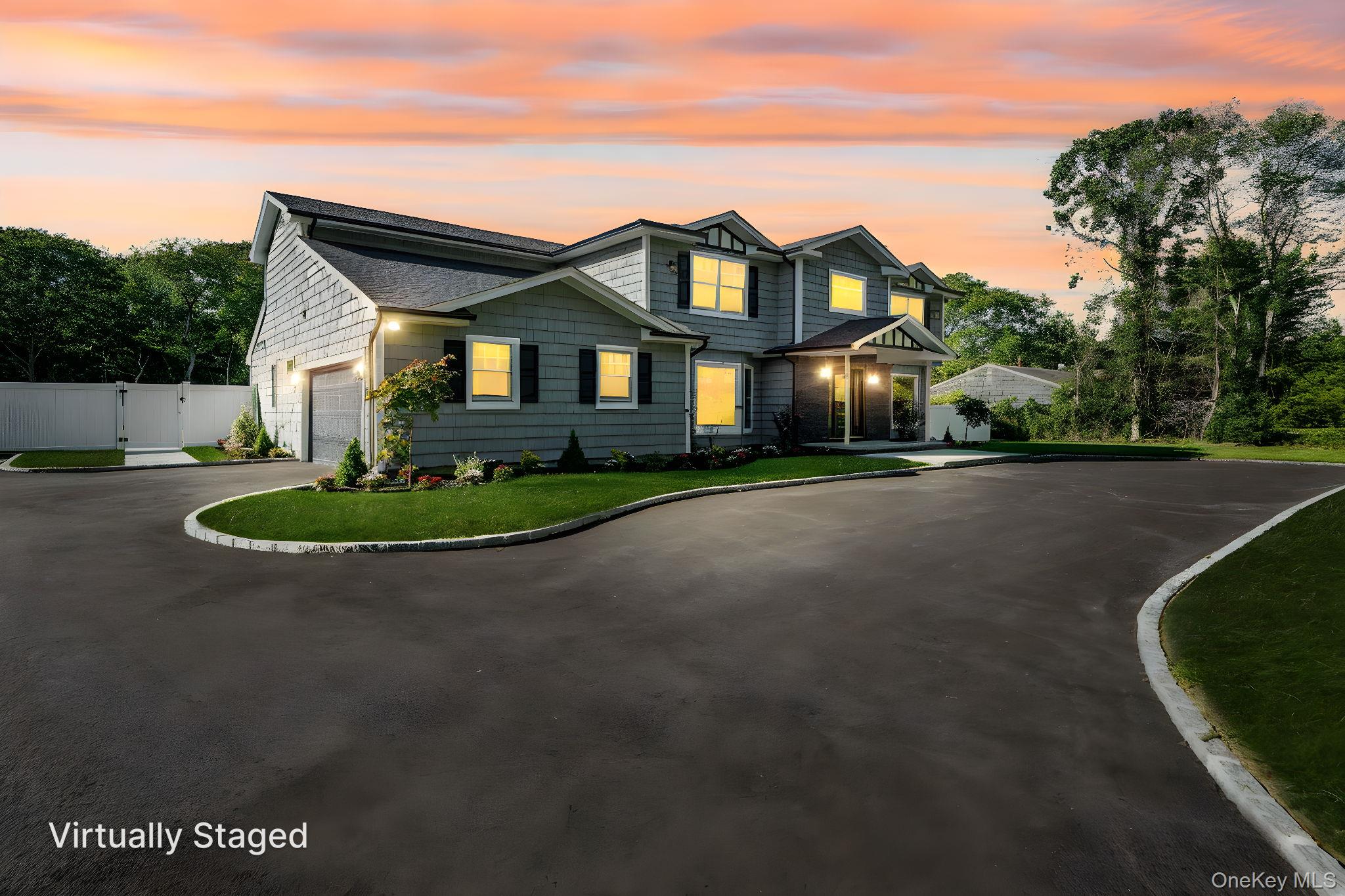 14 Quintree Lane, Melville, NY 11747