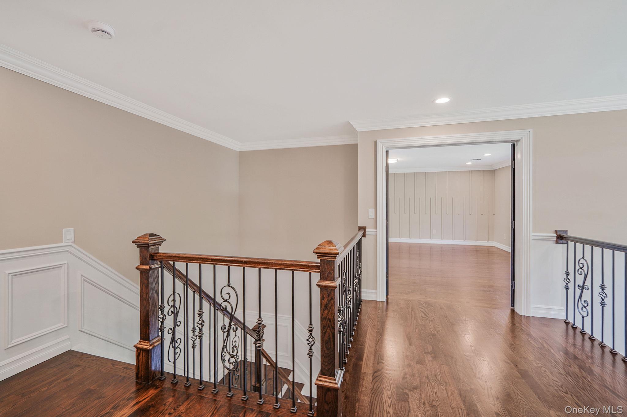 14 Quintree Lane, Melville, NY 11747