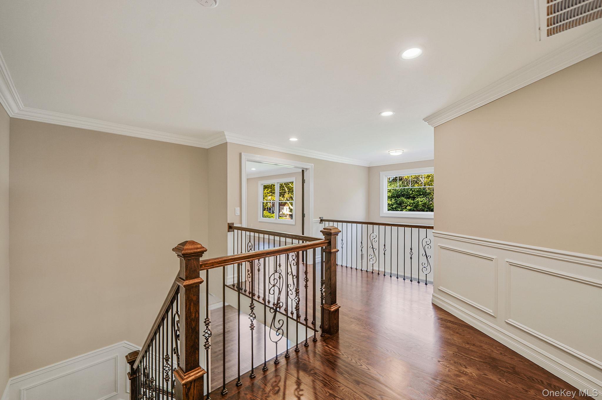 14 Quintree Lane, Melville, NY 11747