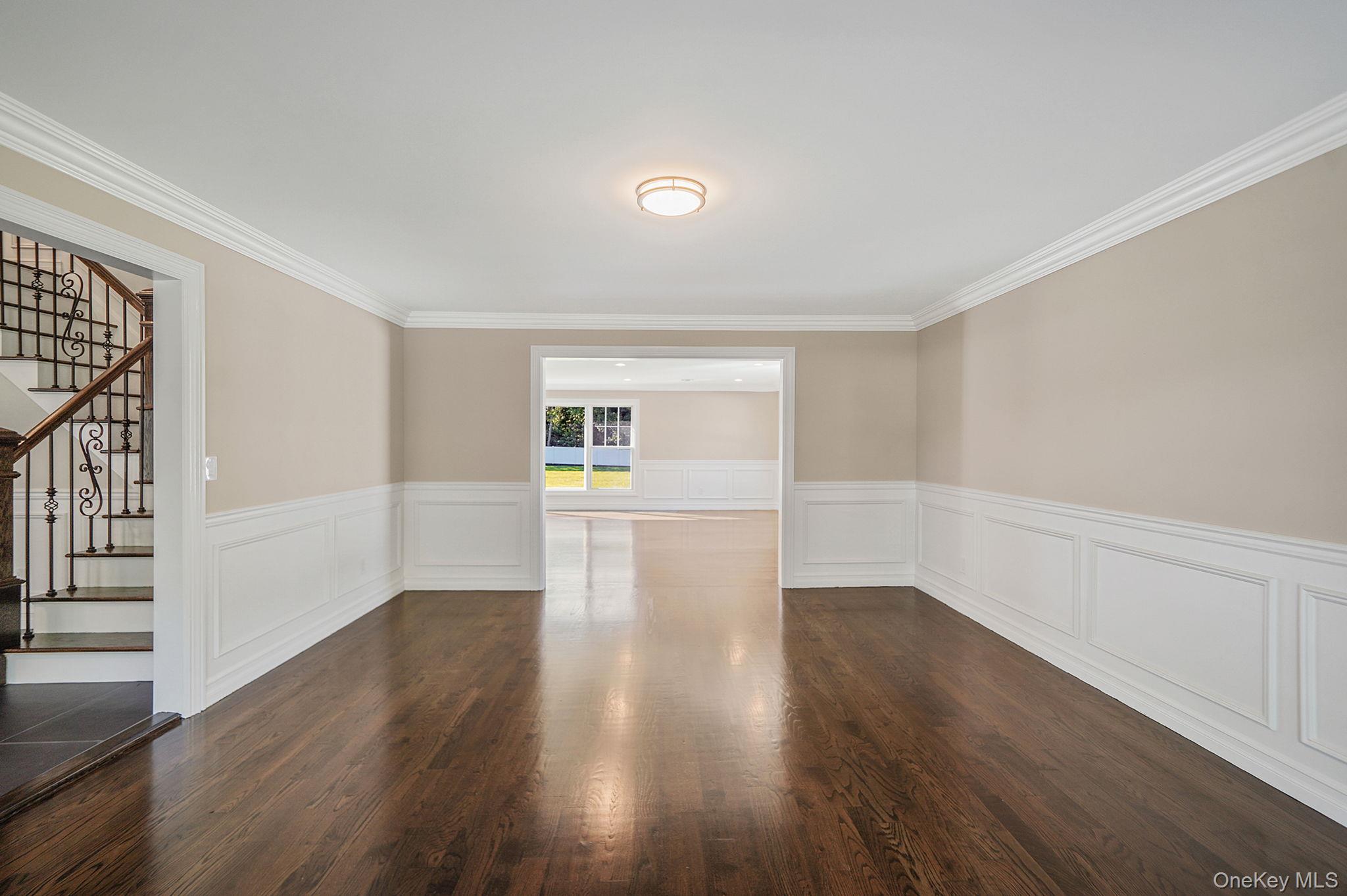 14 Quintree Lane, Melville, NY 11747