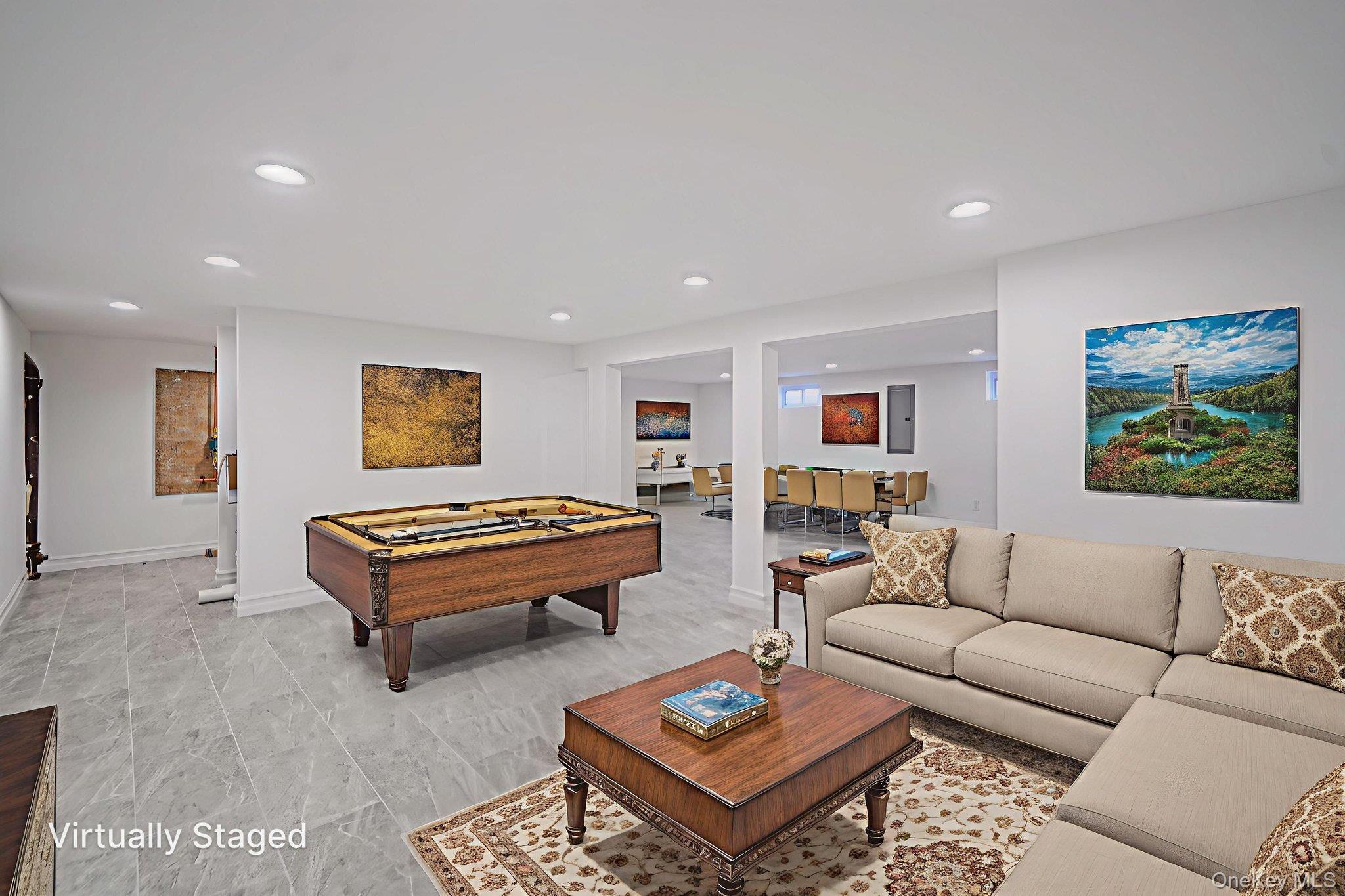 14 Quintree Lane, Melville, NY 11747