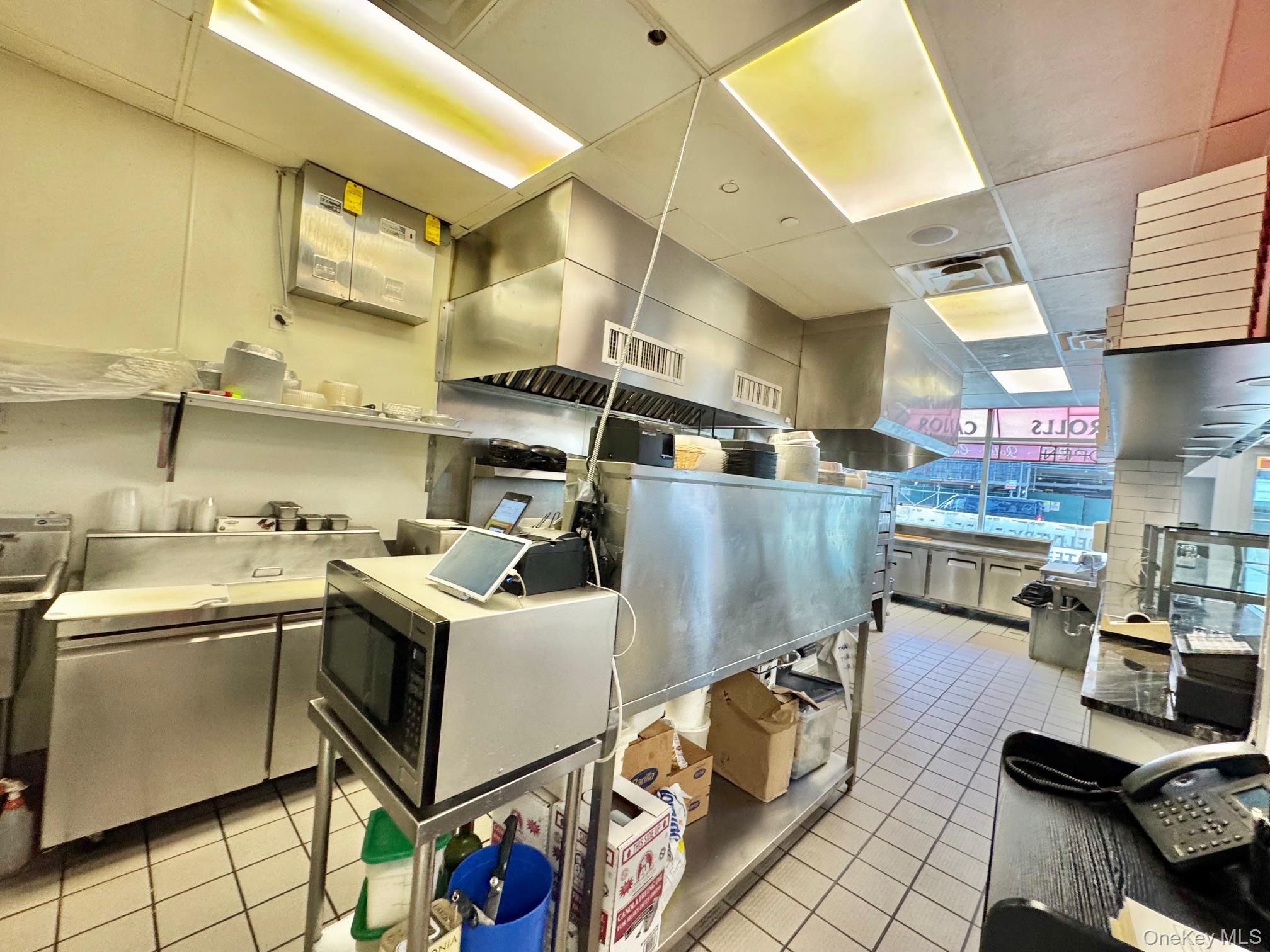 21515 Northern Boulevard, Bayside, NY 11361