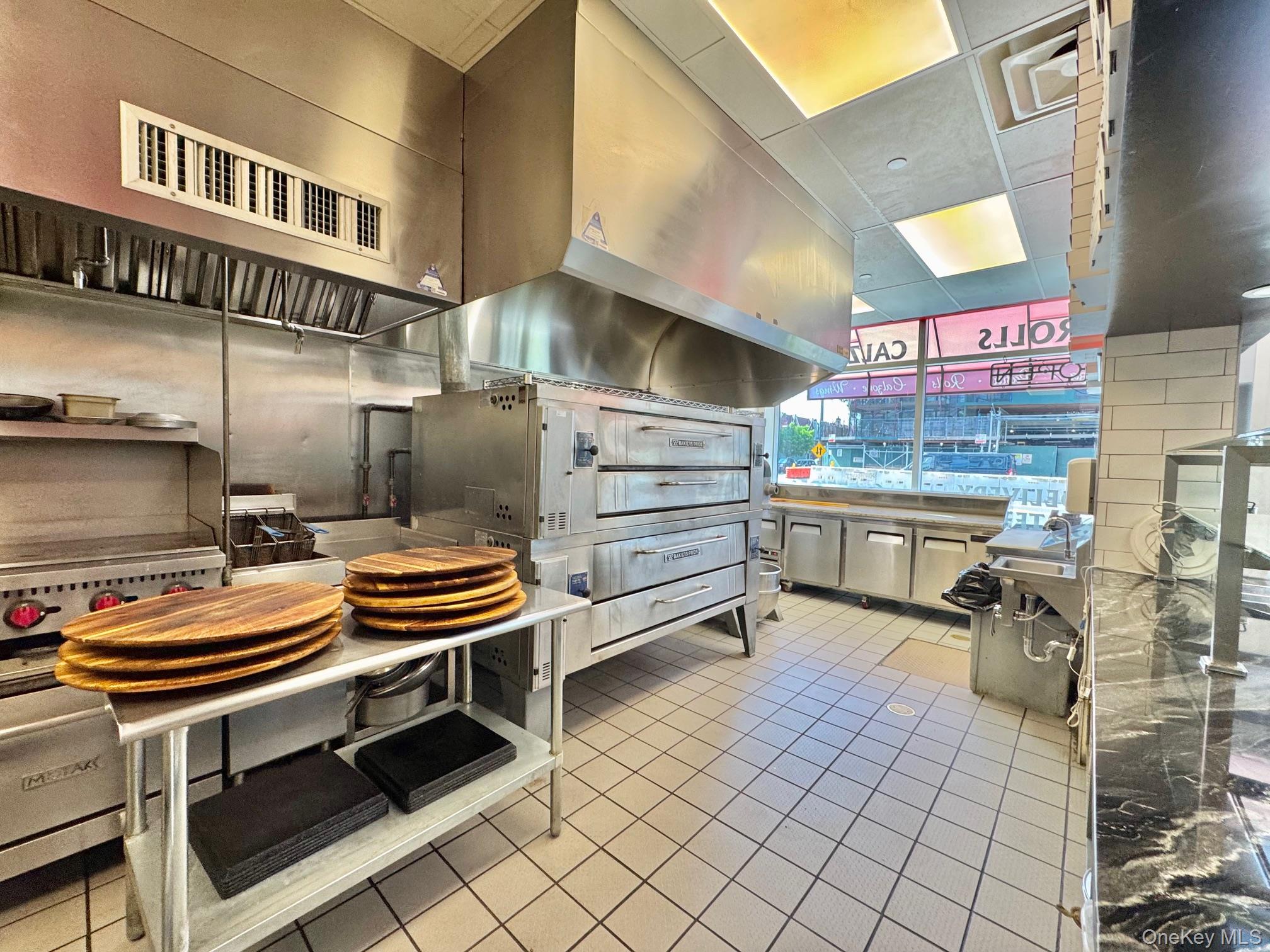 21515 Northern Boulevard, Bayside, NY 11361