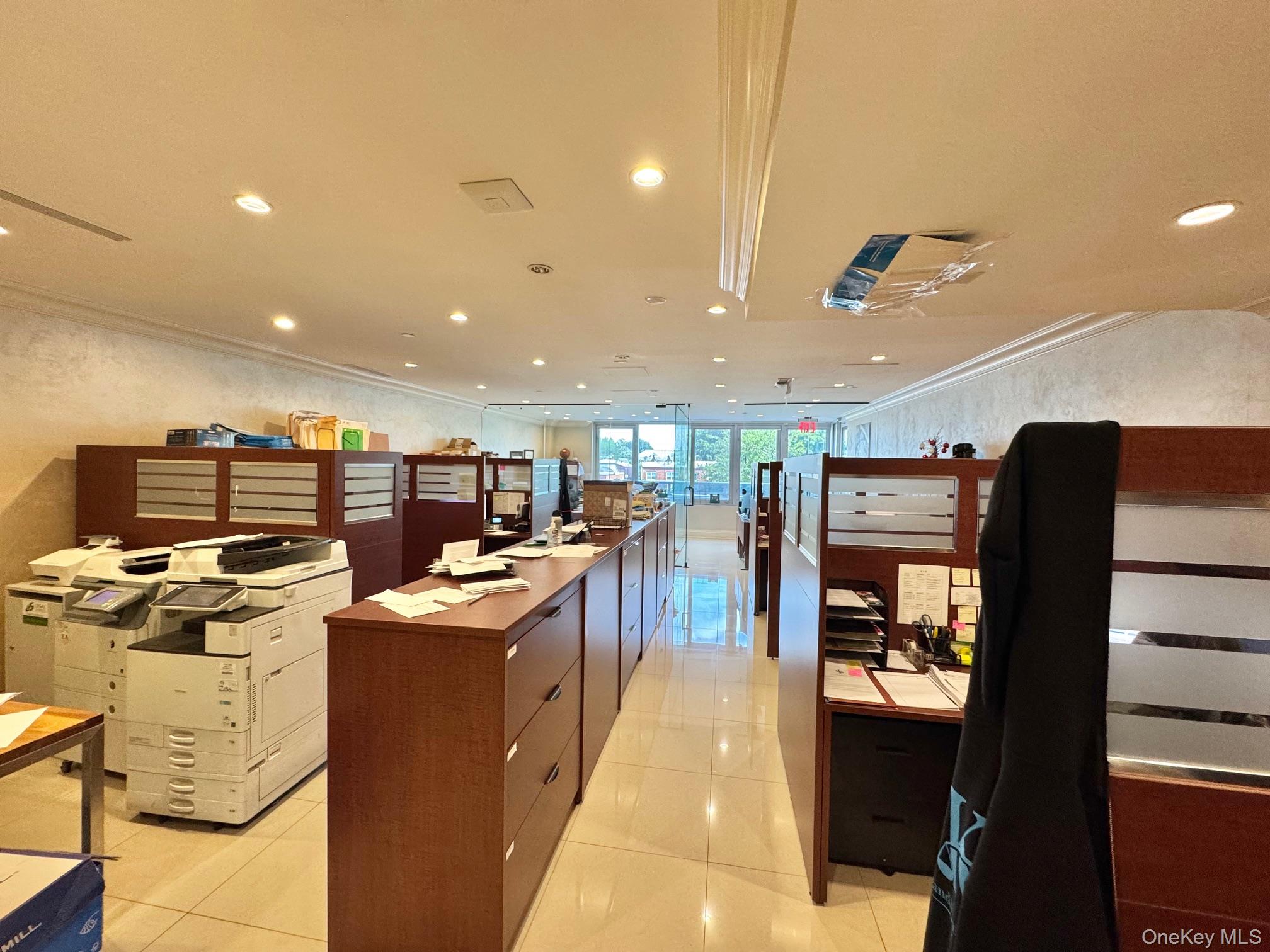 21515 Northern Boulevard, Bayside, NY 11361