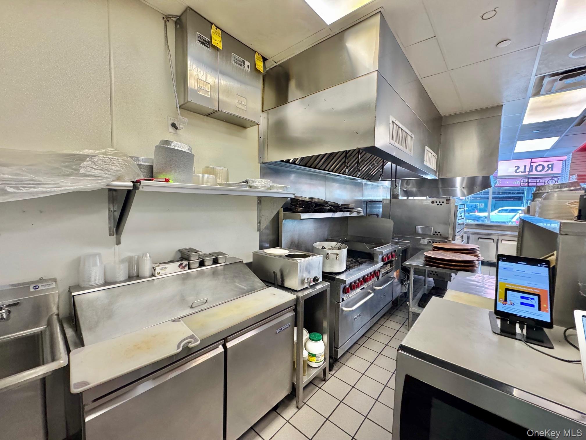 21515 Northern Boulevard, Bayside, NY 11361