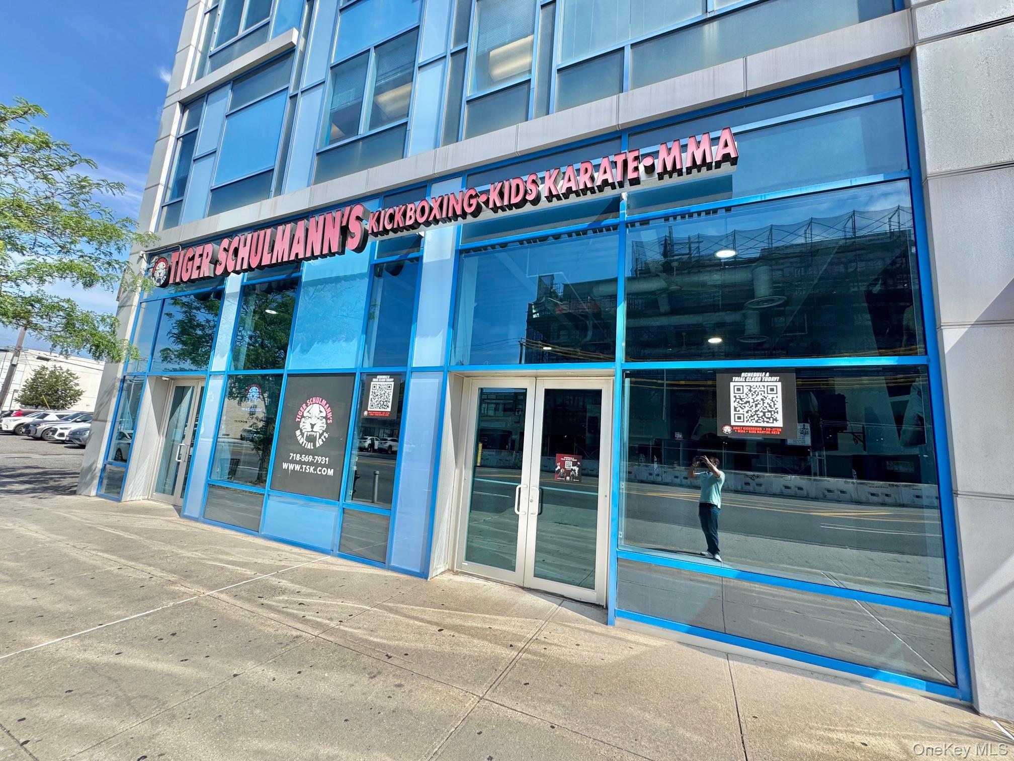 21515 Northern Boulevard, Bayside, NY 11361