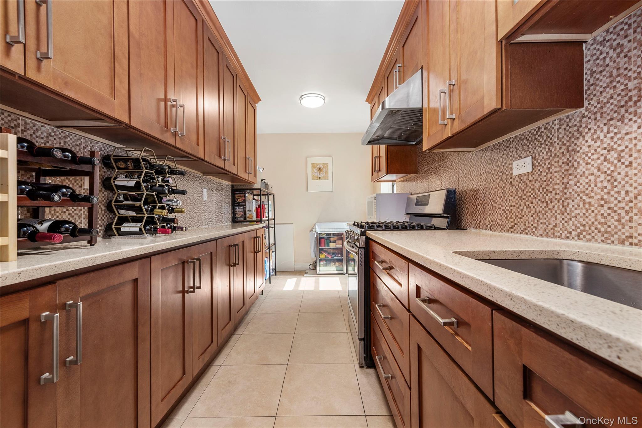 33-07 91 st Street # 3K, Jackson Heights, NY 11372