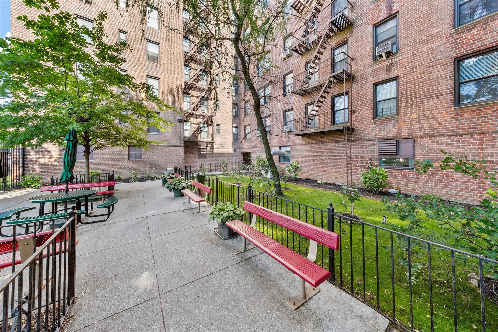 33-07 91 st Street # 3K, Jackson Heights, NY 11372