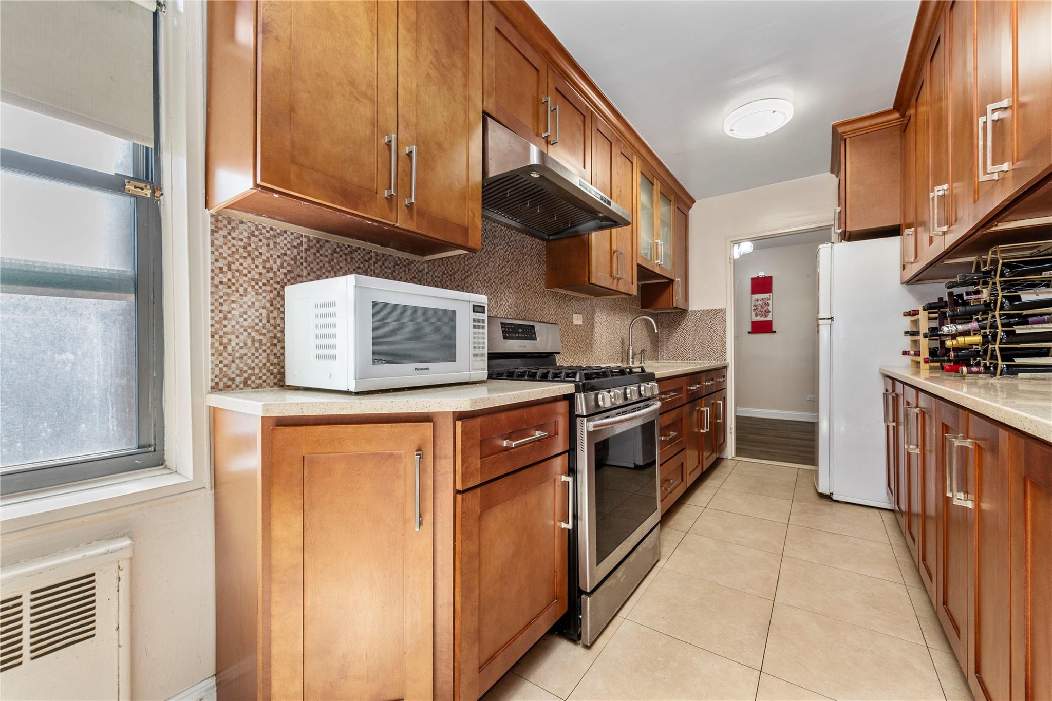 33-07 91 st Street # 3K, Jackson Heights, NY 11372