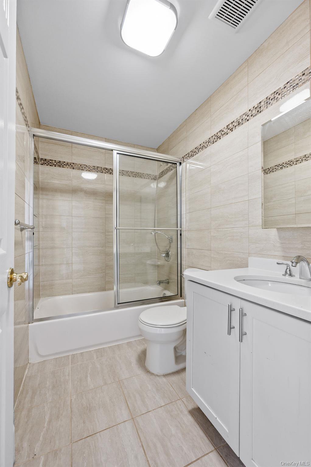 16003 Sanford Avenue, Flushing, NY 11358