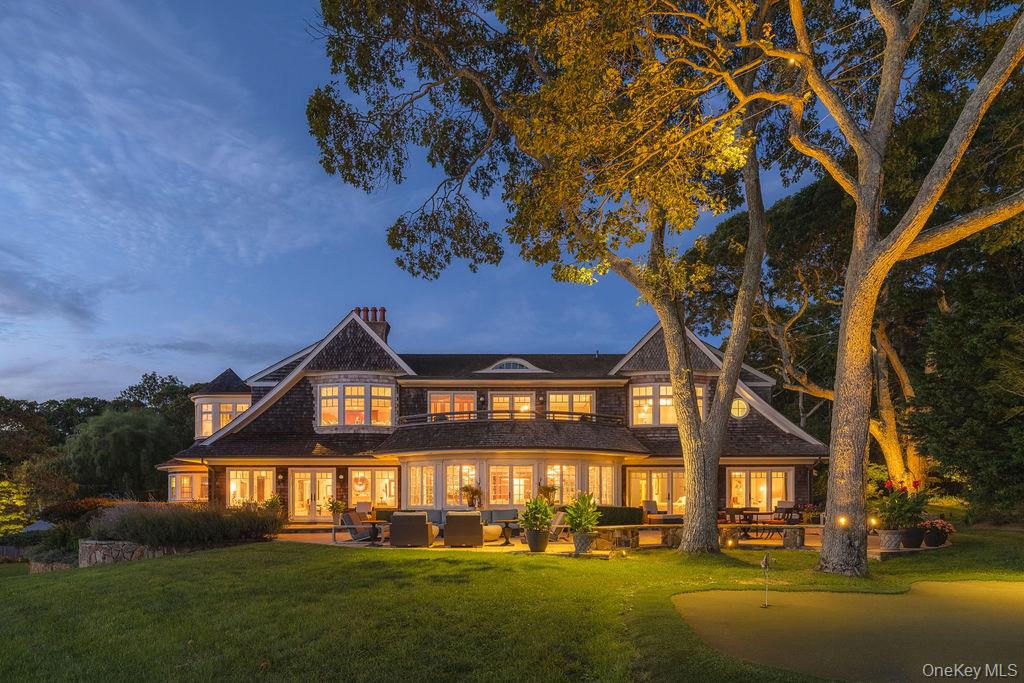 1350 W Cove Road, Cutchogue, NY 11935