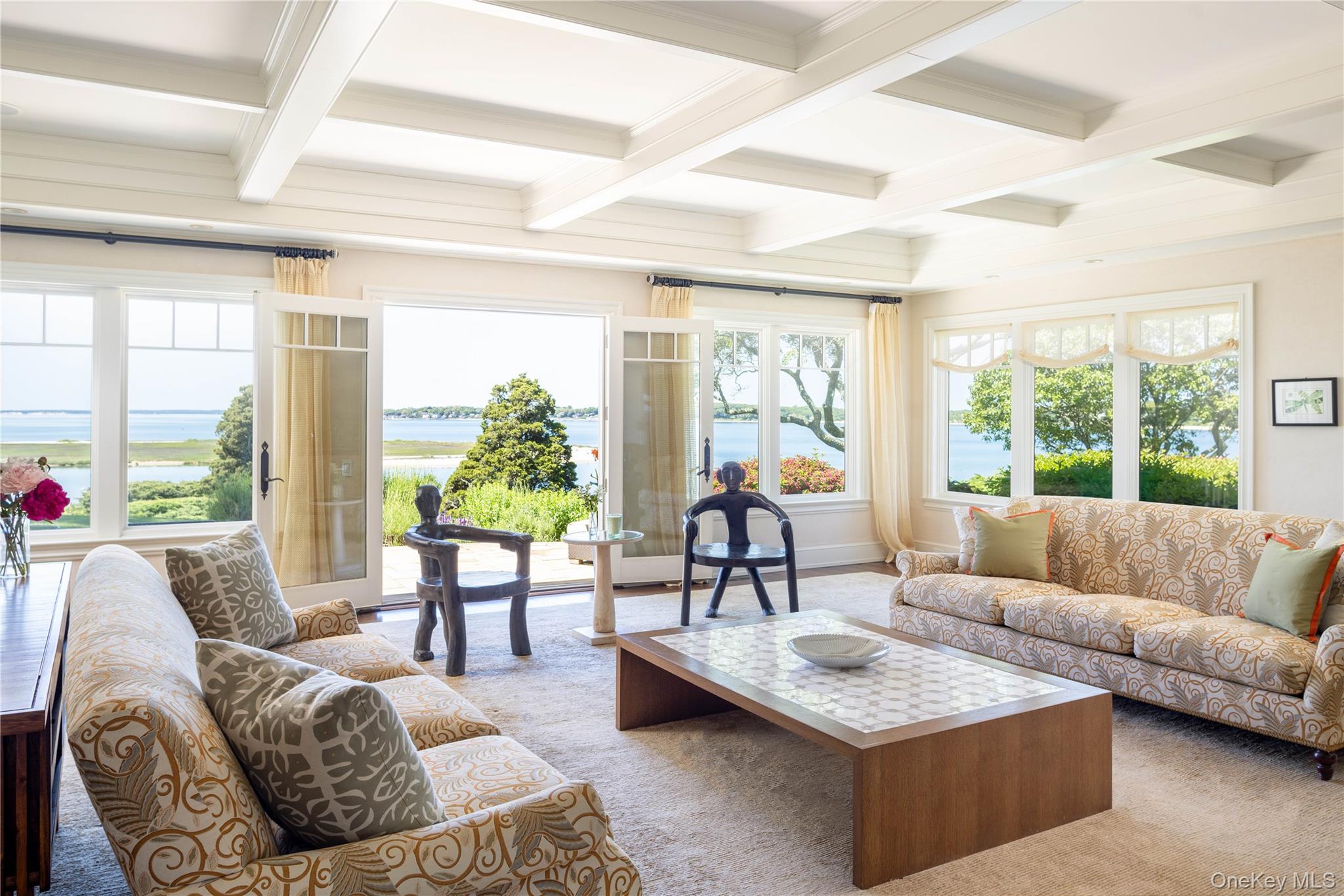 1350 W Cove Road, Cutchogue, NY 11935