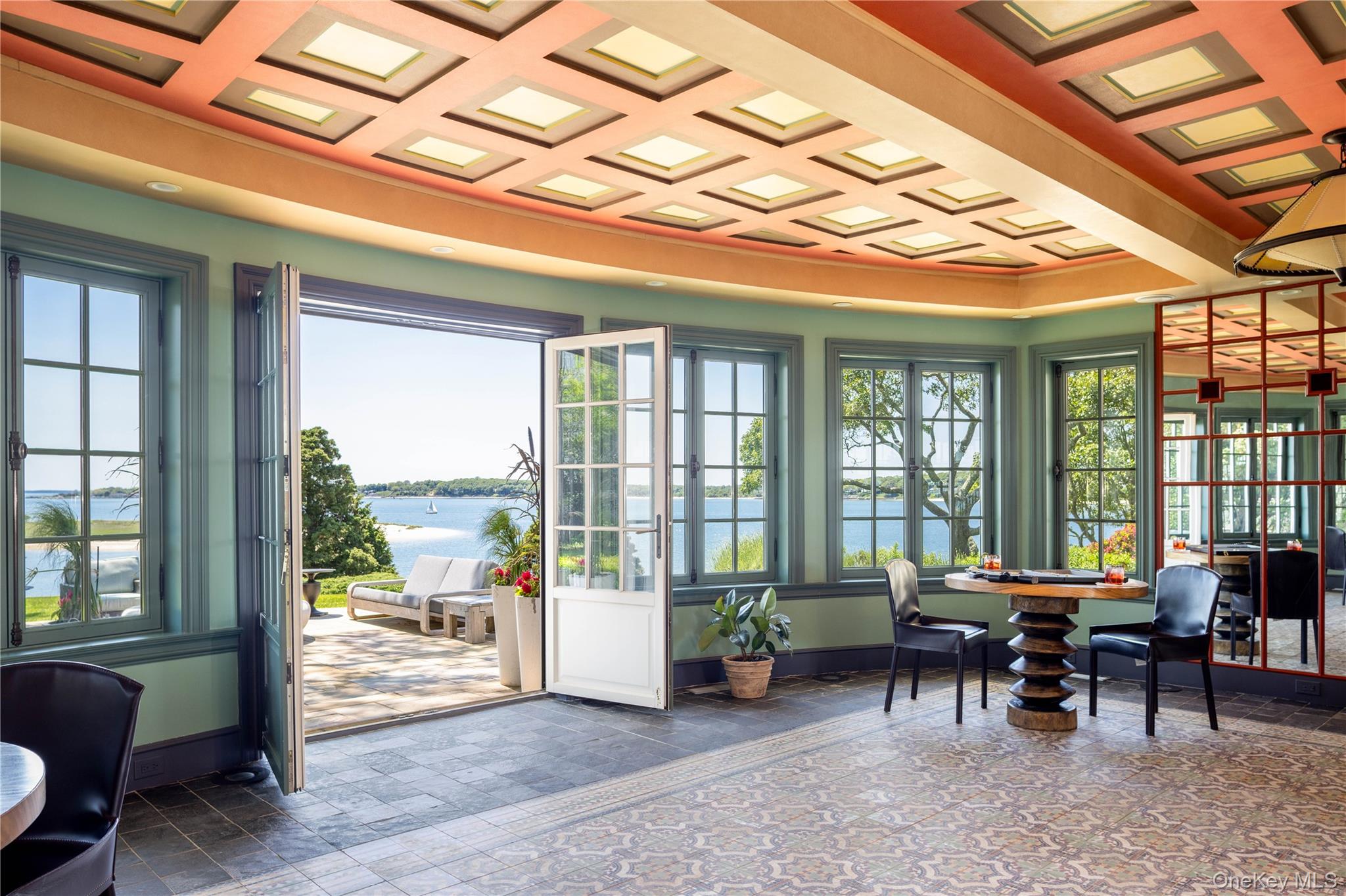 1350 W Cove Road, Cutchogue, NY 11935