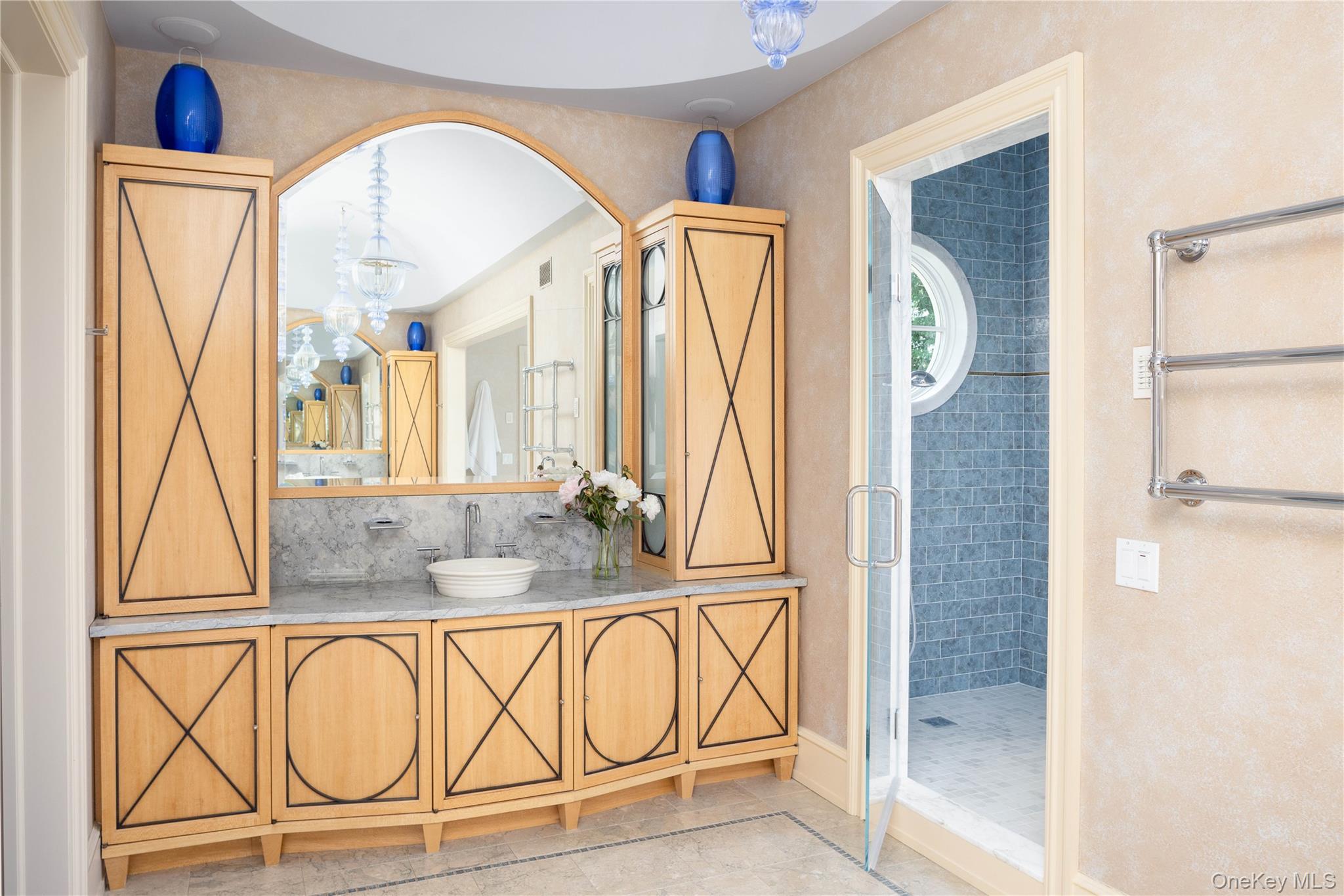 1350 W Cove Road, Cutchogue, NY 11935