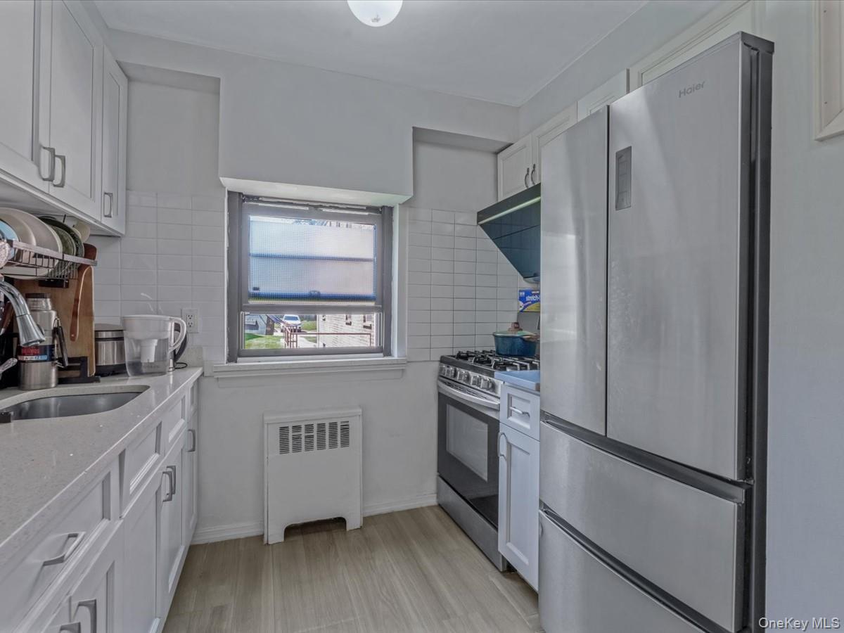 13 W Mill Drive # 3A, Great Neck, NY 11021