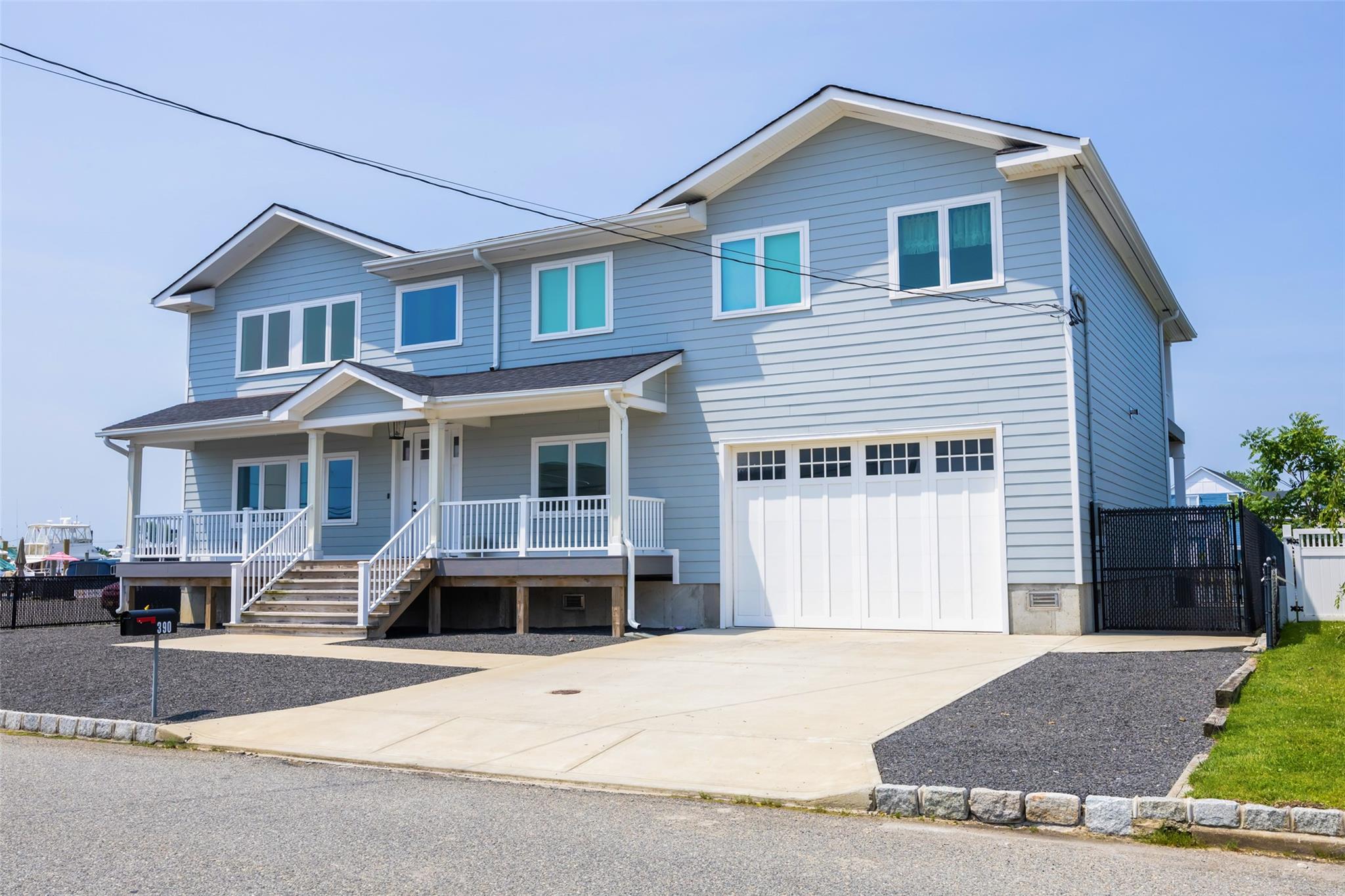 390 E Shore Road, Lindenhurst, NY 11757