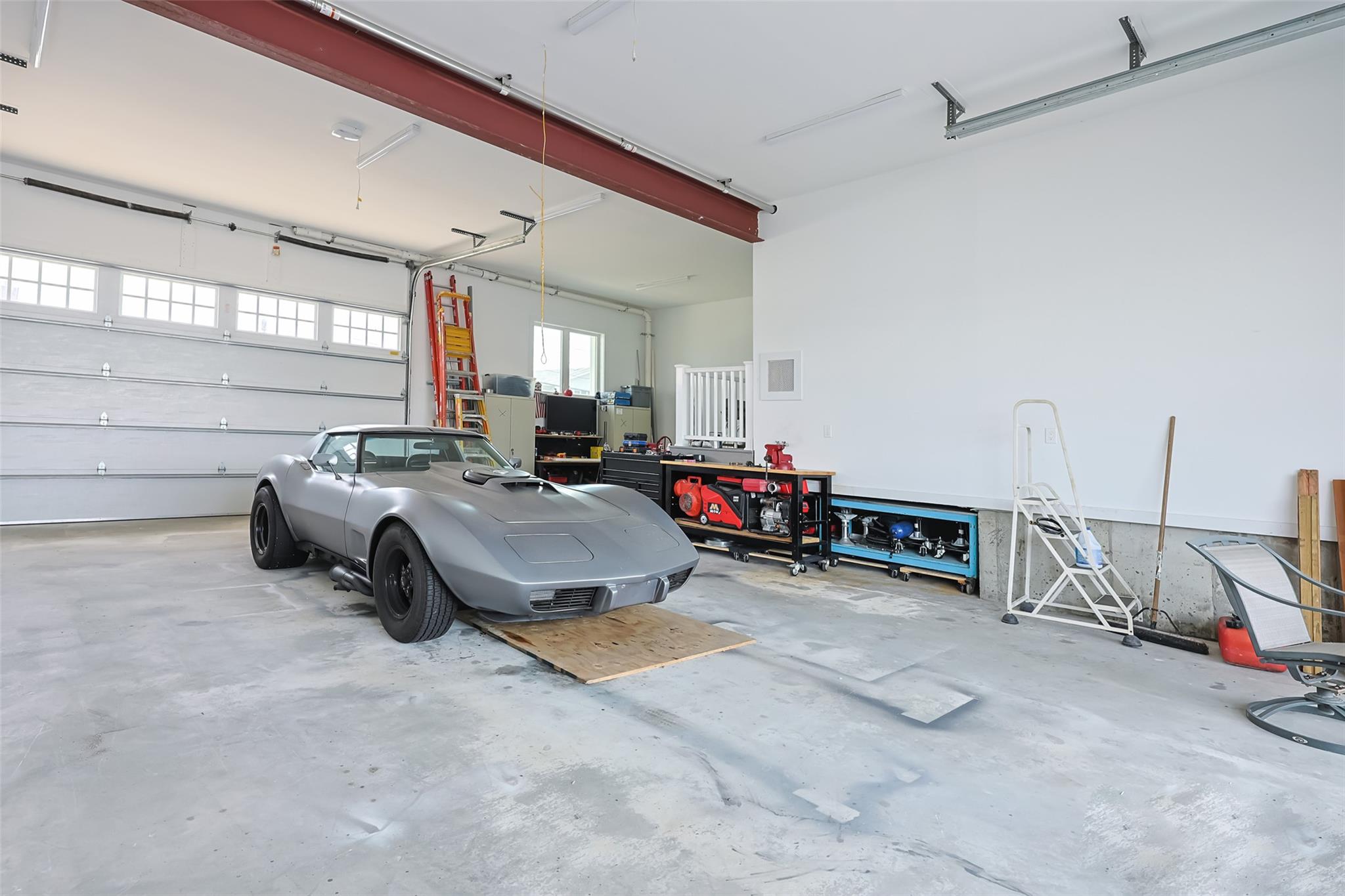 390 E Shore Road, Lindenhurst, NY 11757