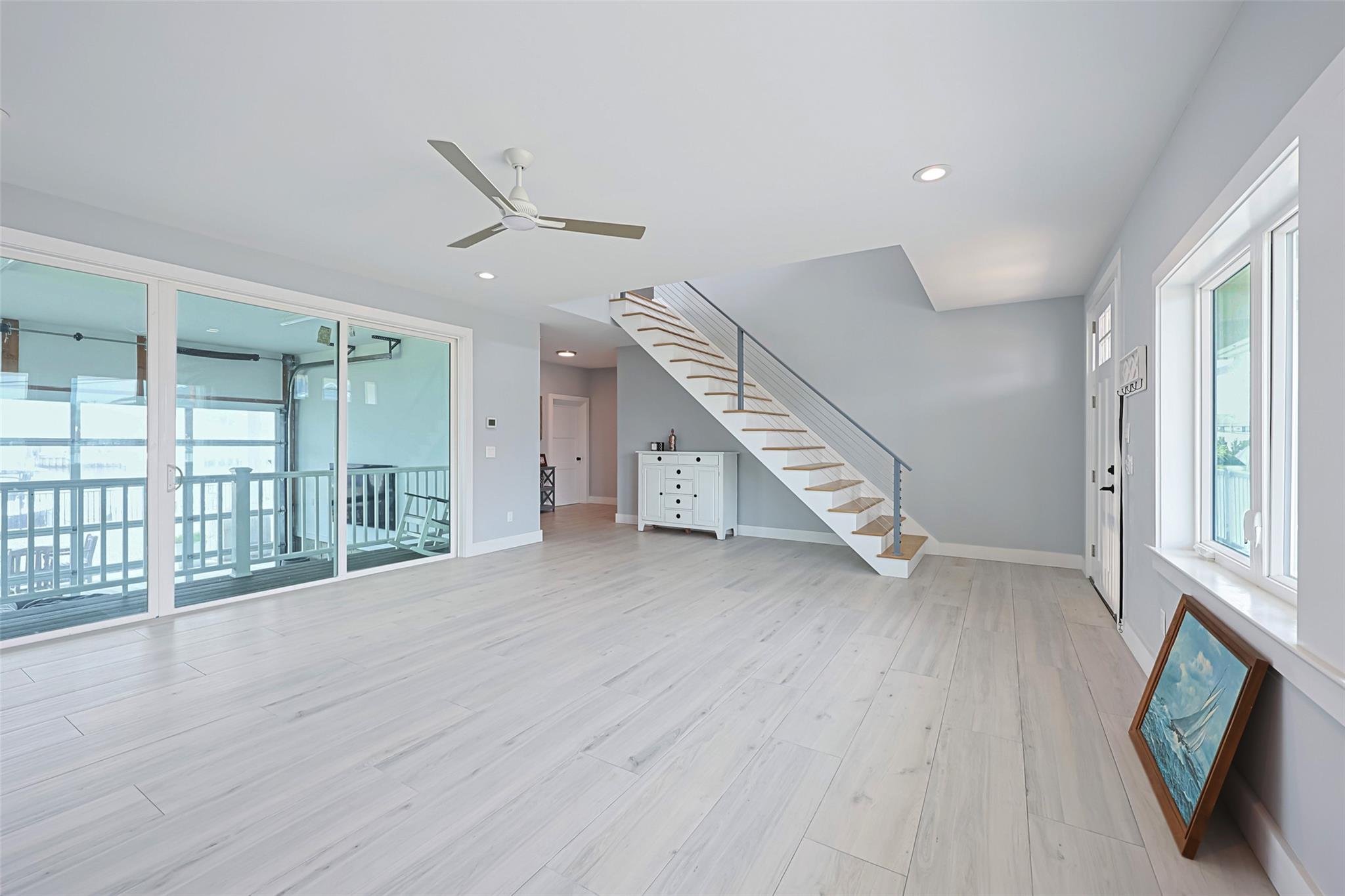 390 E Shore Road, Lindenhurst, NY 11757