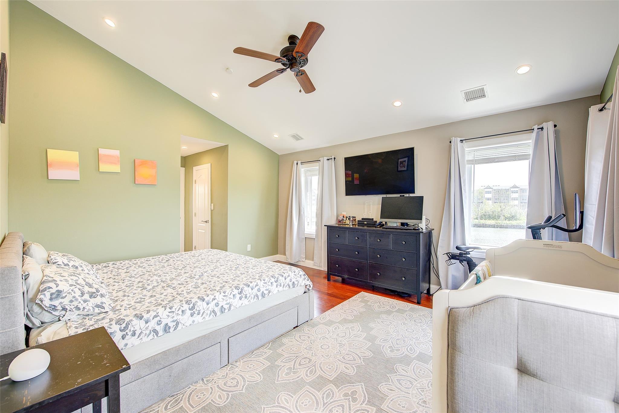 615 Pearl Street, Oceanside, NY 11572