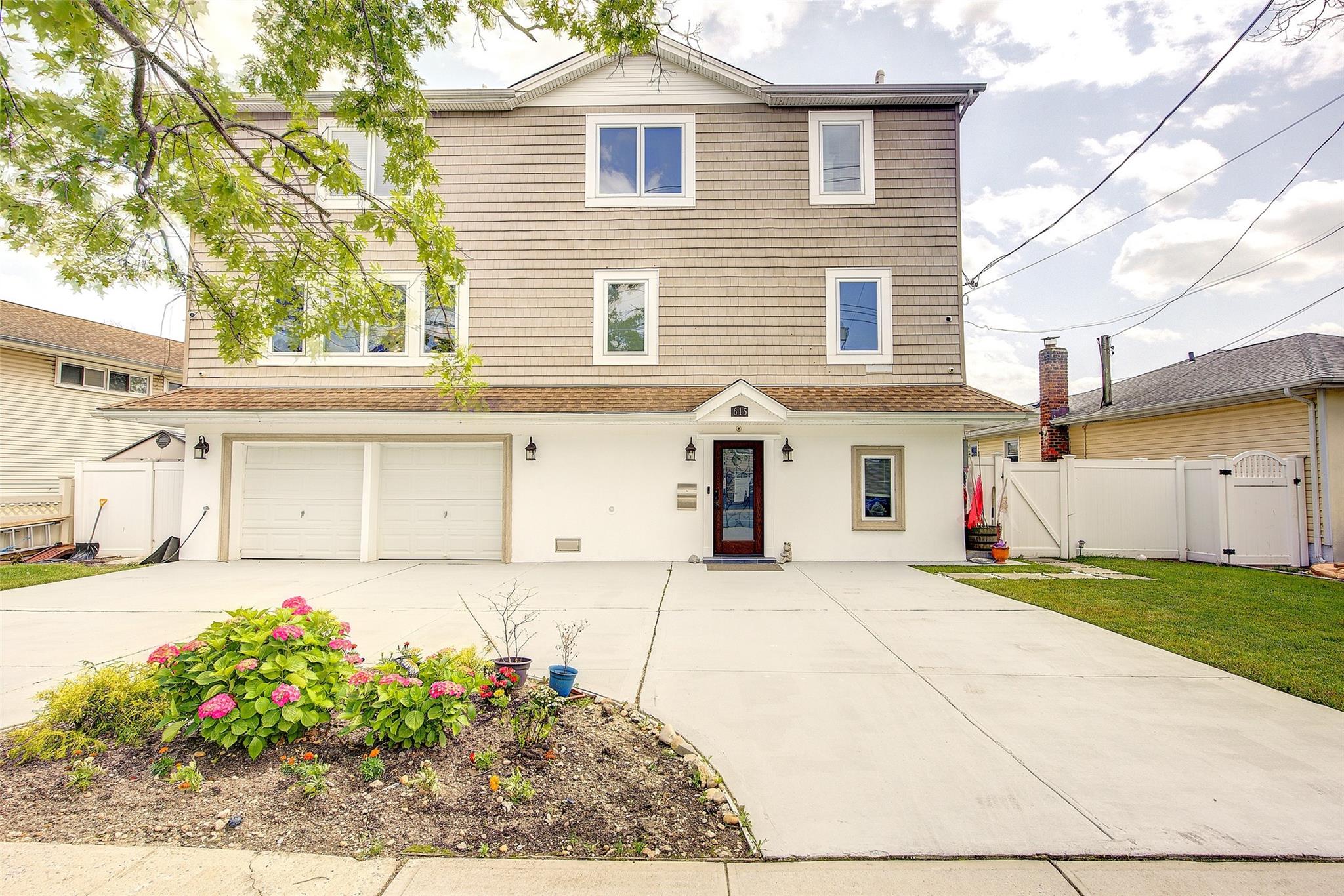 615 Pearl Street, Oceanside, NY 11572