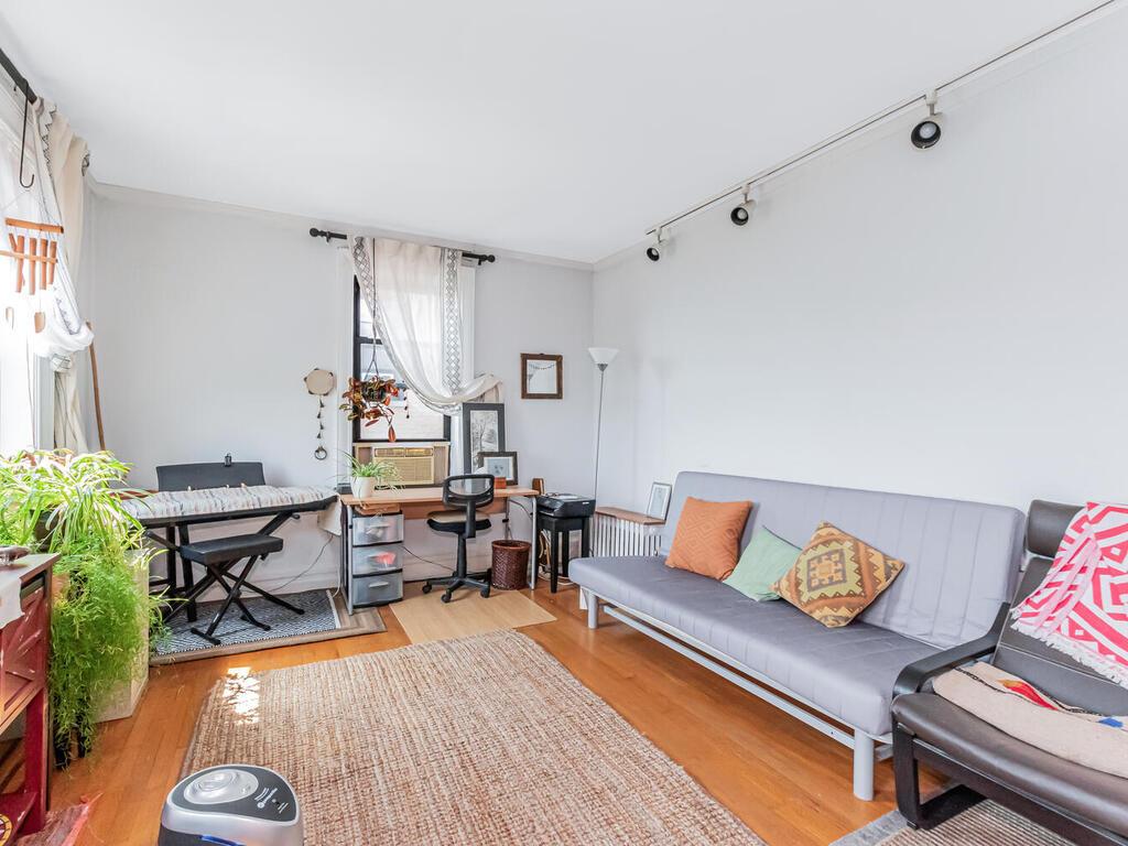 4414 Cayuga Avenue # 6E, Bronx, NY 10471