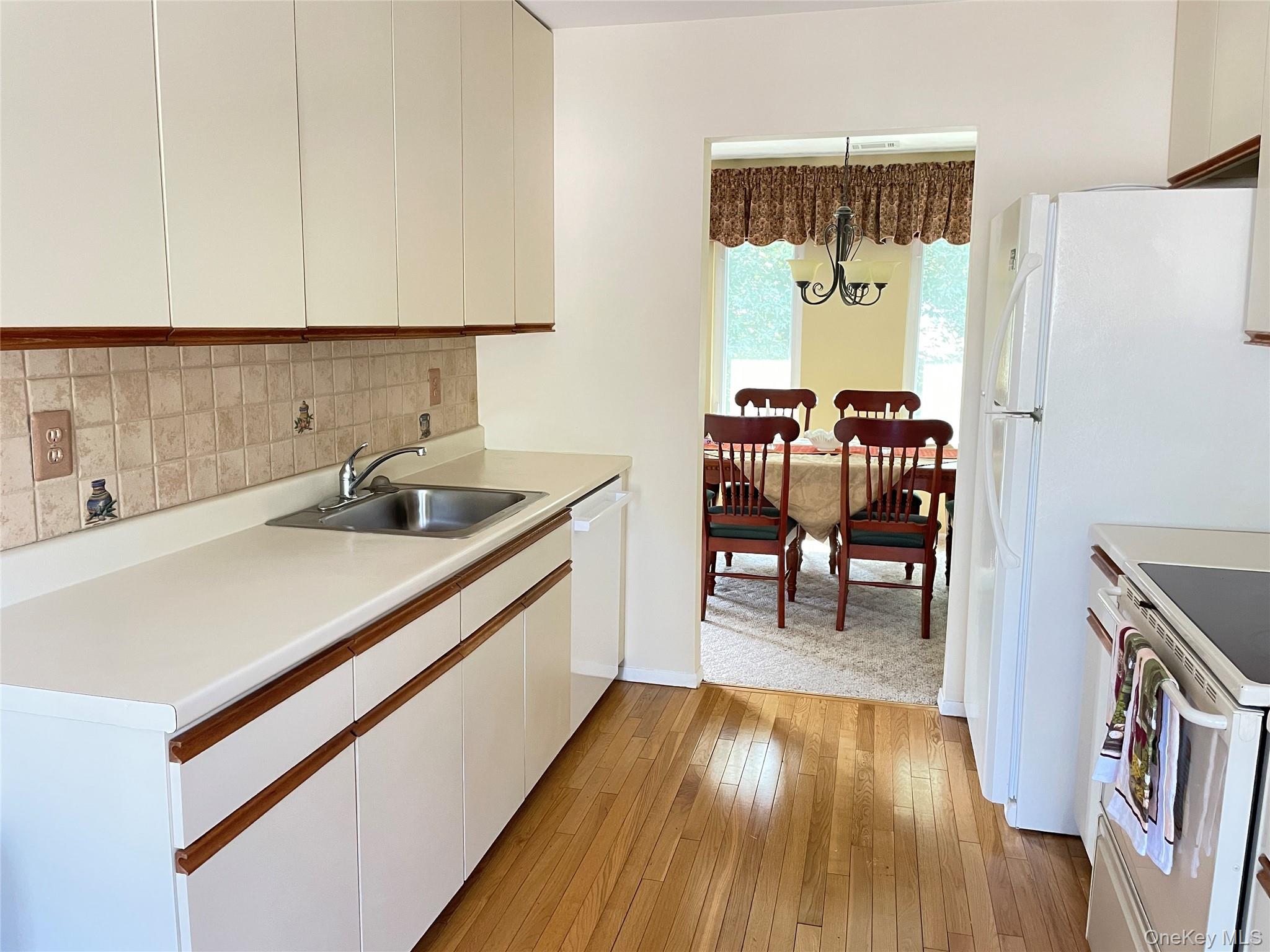 419 Elton Court, Saint James, NY 11780