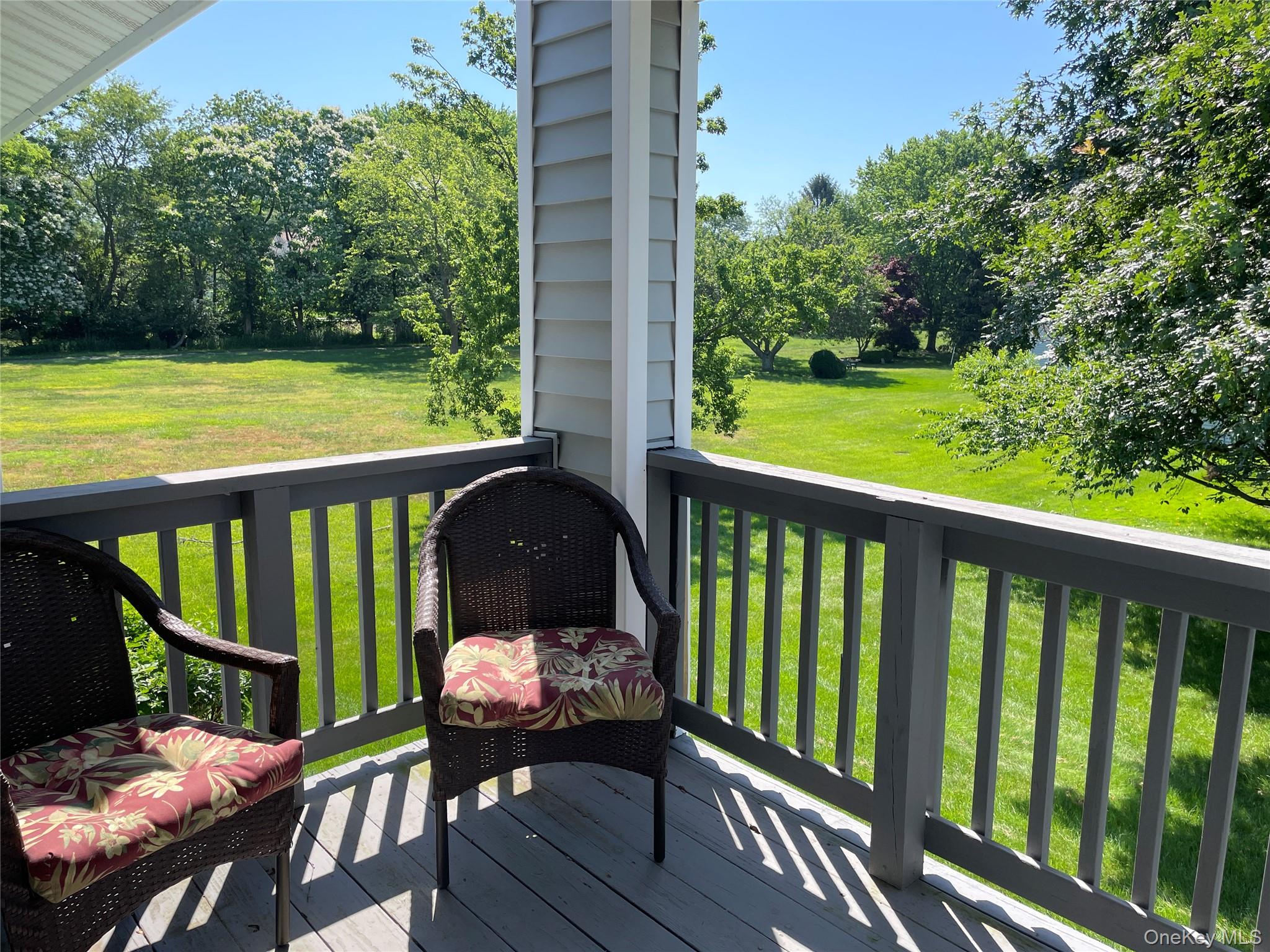 419 Elton Court, Saint James, NY 11780