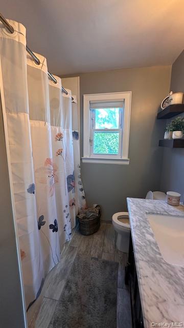 422 Saint Agnes Place, Franklin Square, NY 11010