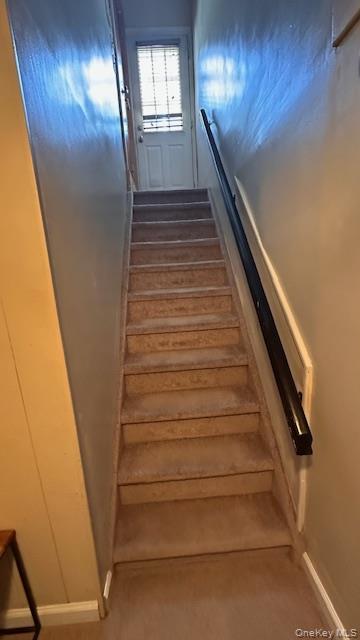 422 Saint Agnes Place, Franklin Square, NY 11010