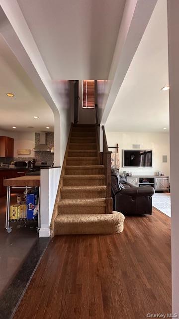 422 Saint Agnes Place, Franklin Square, NY 11010