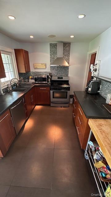 422 Saint Agnes Place, Franklin Square, NY 11010