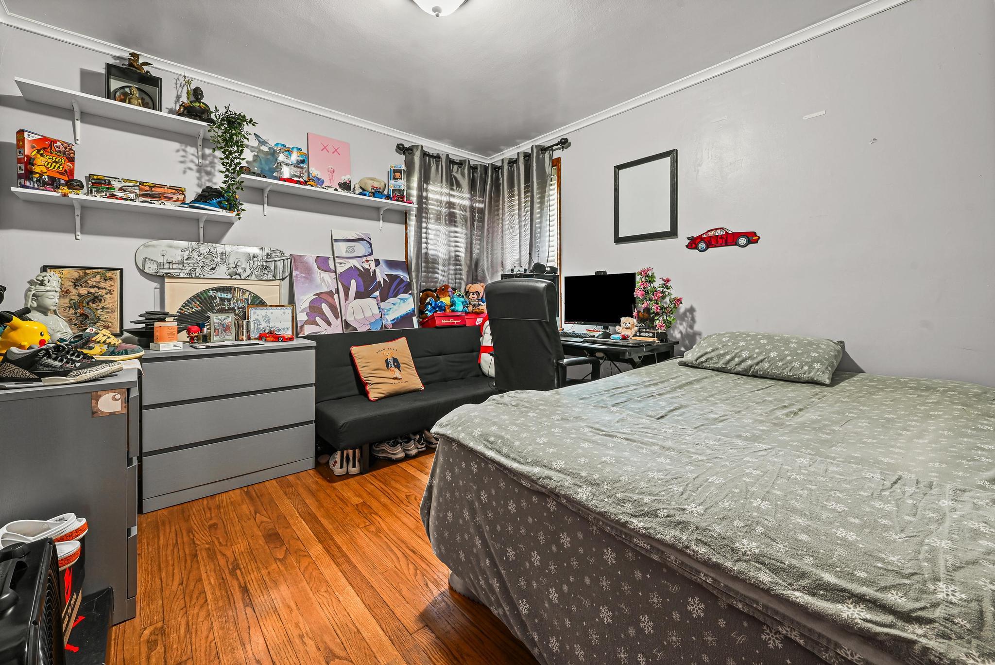 92 Fir Street, Valley Stream, NY 11580