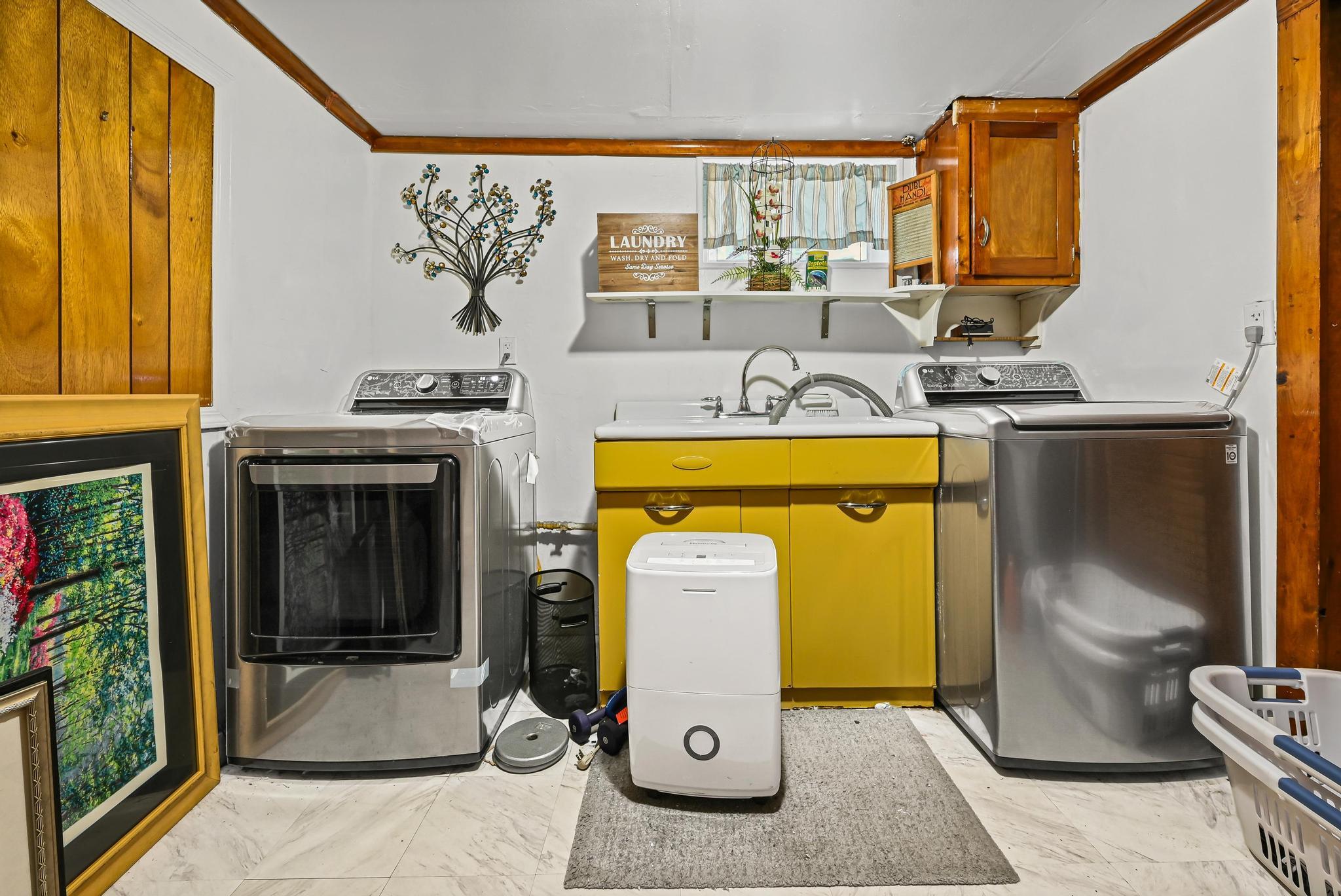 92 Fir Street, Valley Stream, NY 11580