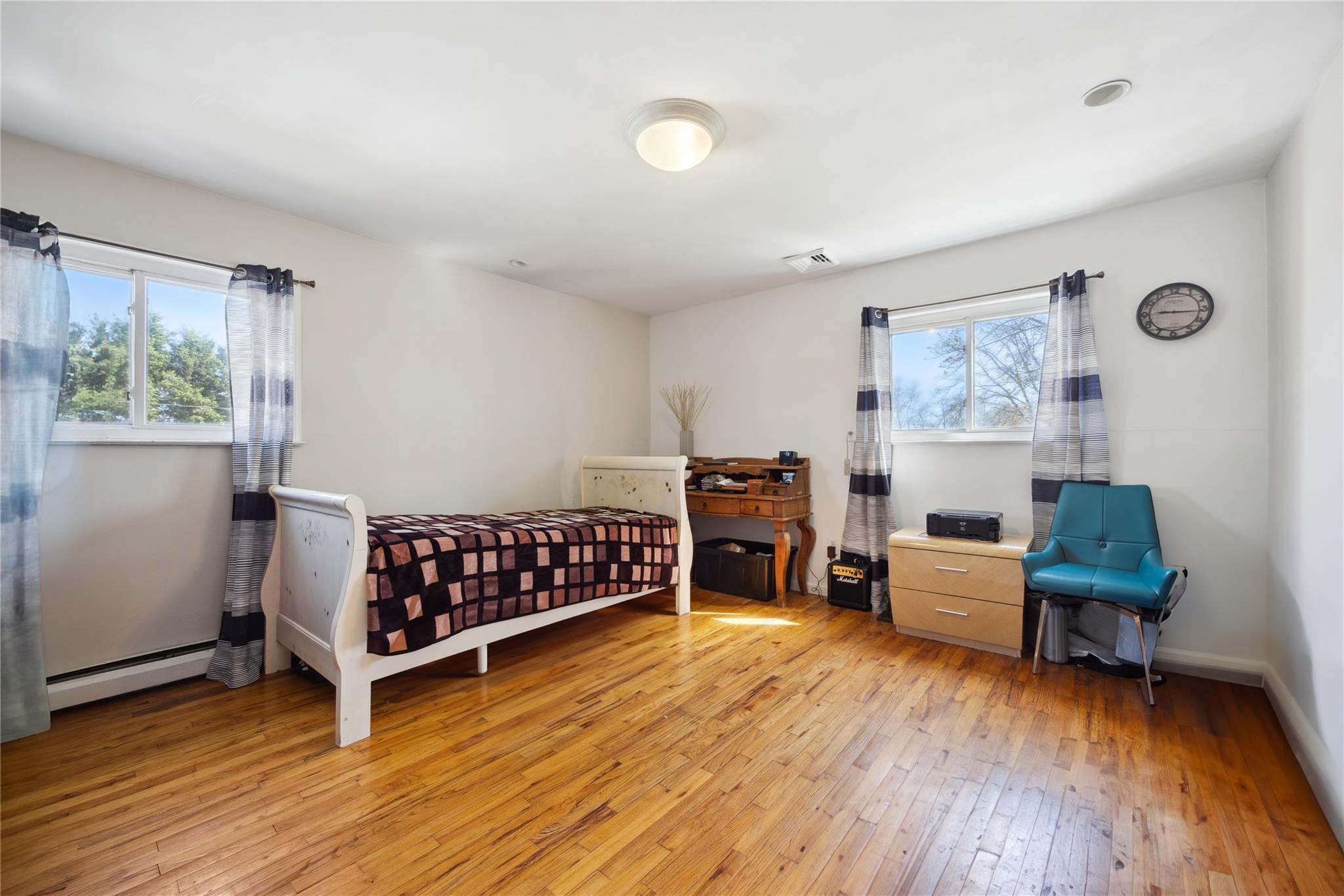 2701 S Seamans Neck, Seaford, NY 11783