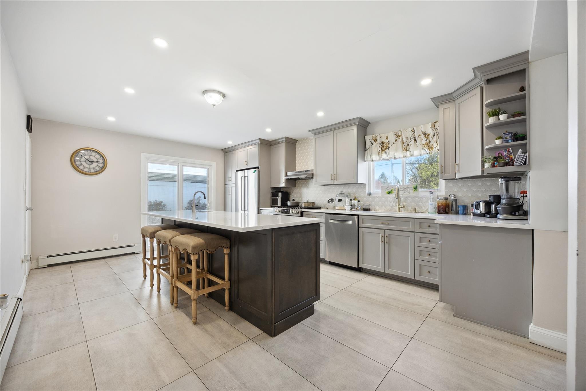 2701 S Seamans Neck, Seaford, NY 11783