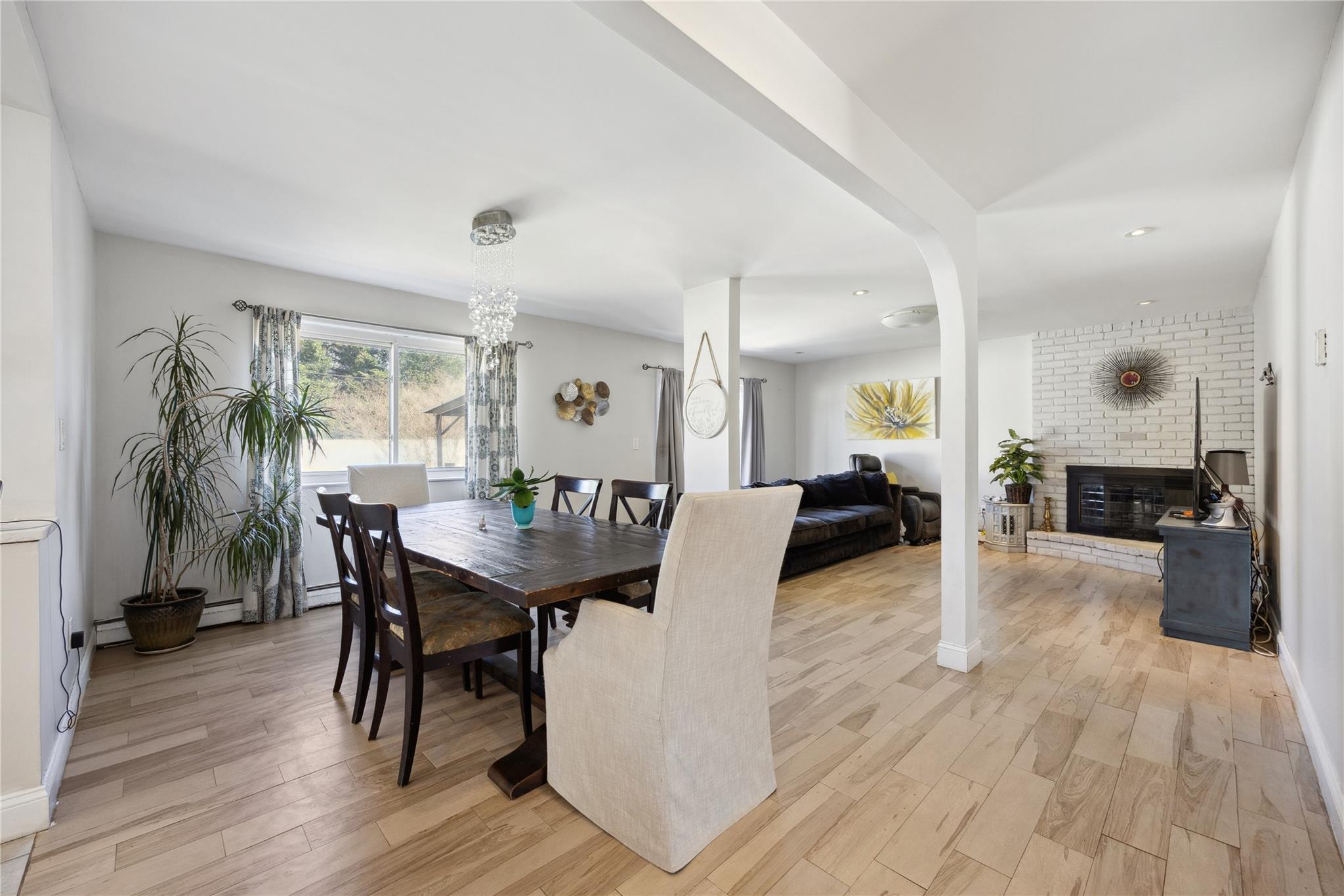 2701 S Seamans Neck, Seaford, NY 11783