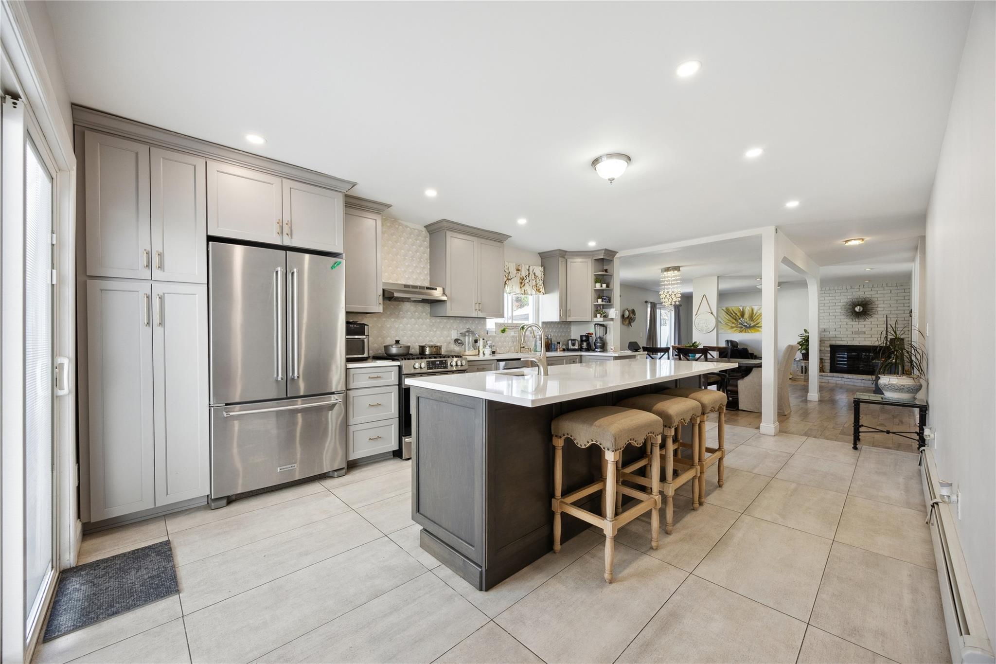 2701 S Seamans Neck, Seaford, NY 11783