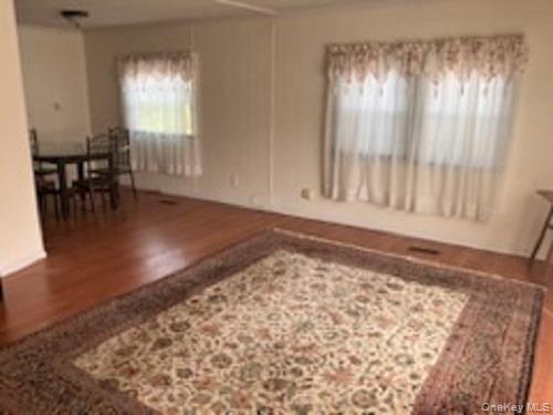 1661 Old Country Road # 360, Riverhead, NY 11901