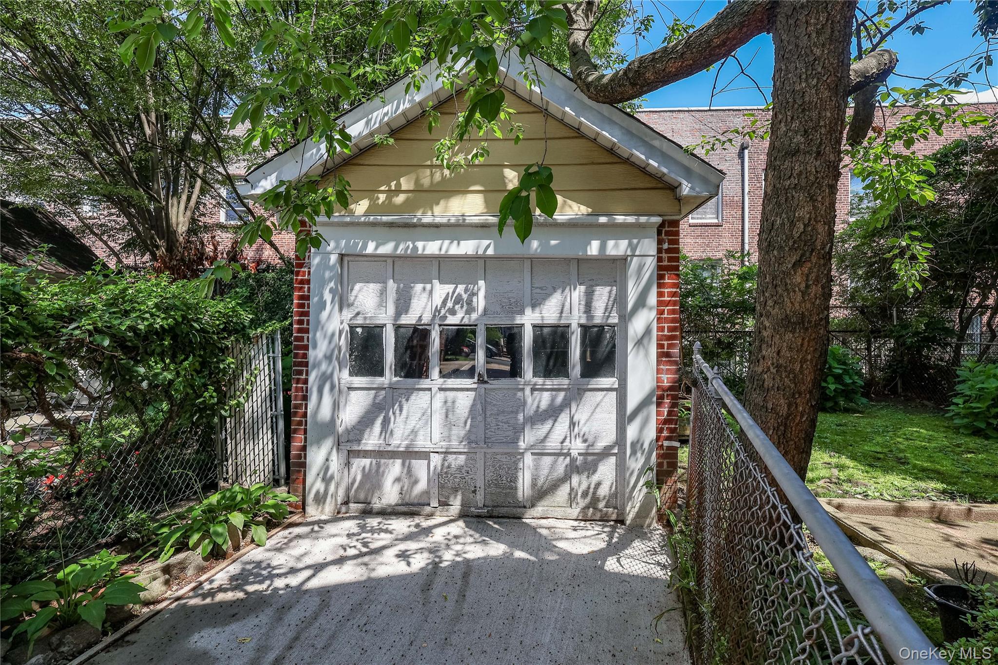 151-07 85th Avenue, Briarwood, NY 11432