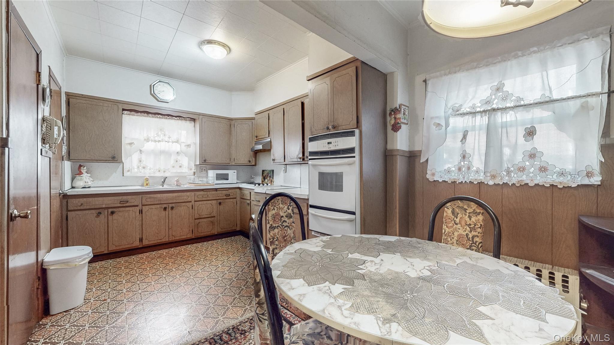 151-07 85th Avenue, Briarwood, NY 11432