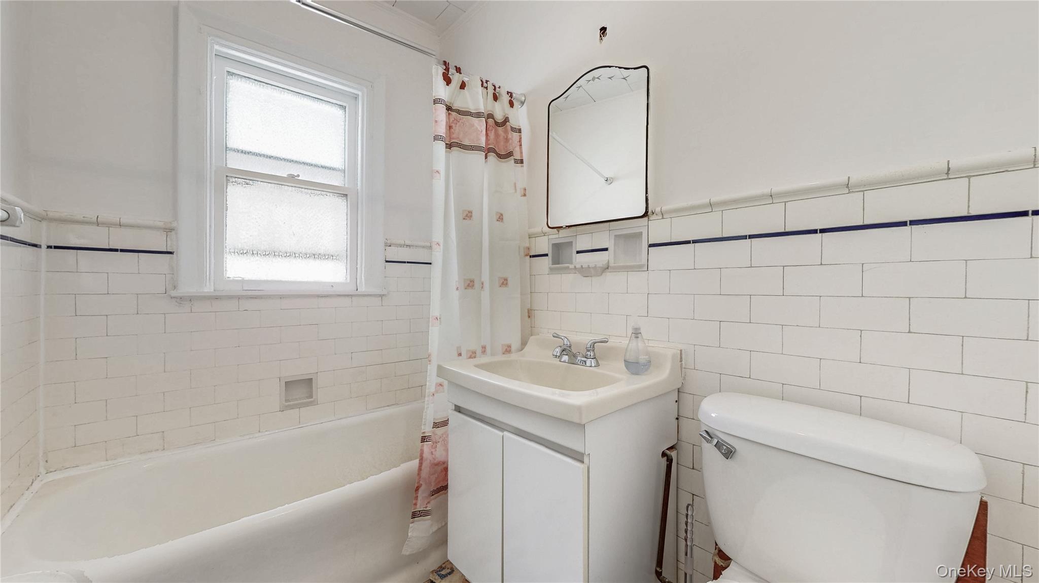 151-07 85th Avenue, Briarwood, NY 11432