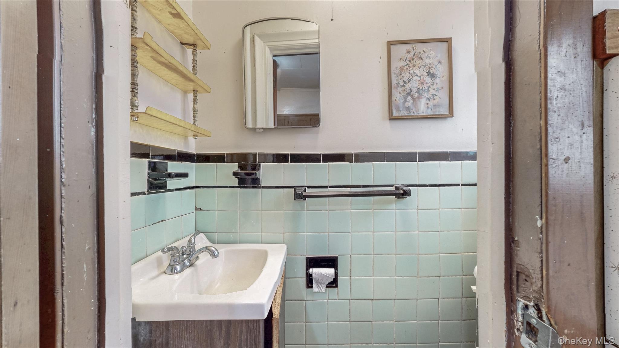 151-07 85th Avenue, Briarwood, NY 11432