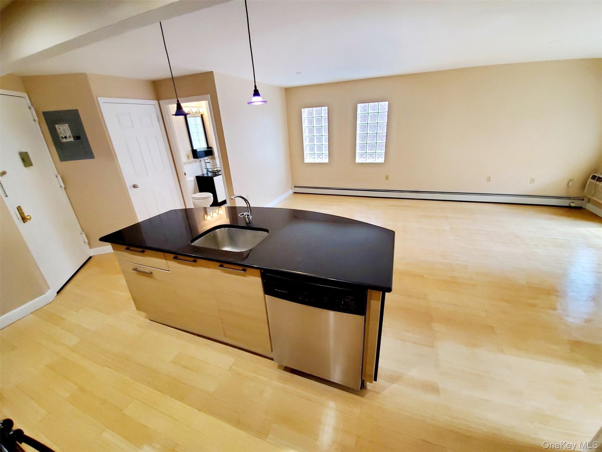 83-75 117th Street # 2D, Kew Gardens, NY 11418